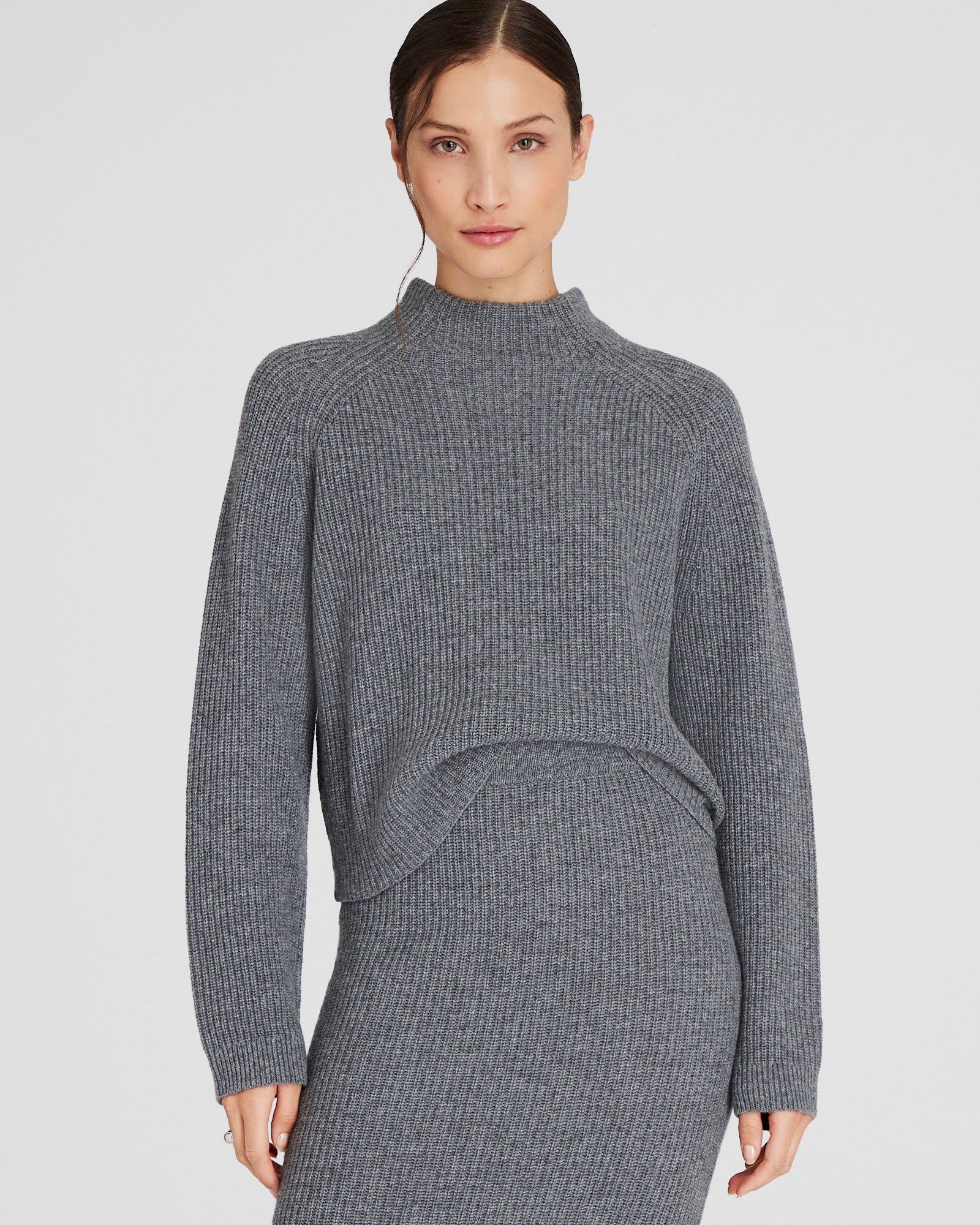 CLUB MONACO - Cashmere Cropped Mockneck Sweater - Charcoal Heather