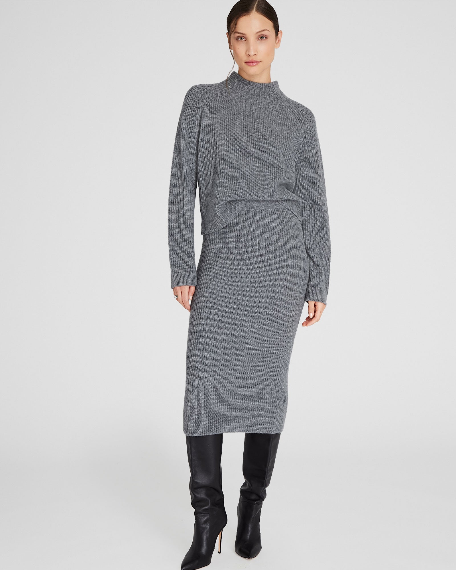 CLUB MONACO - Cashmere Cropped Mockneck Sweater - Charcoal Heather