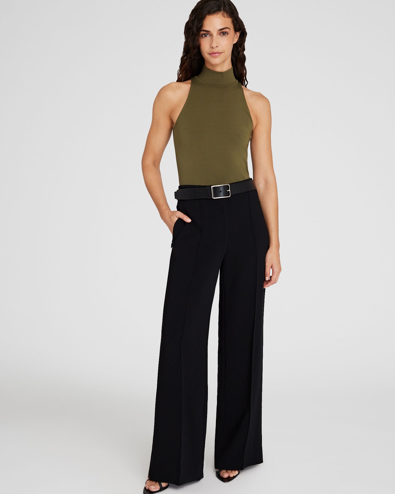 CLUB MONACO - Sleeveless Mockneck Top - Peat Moss