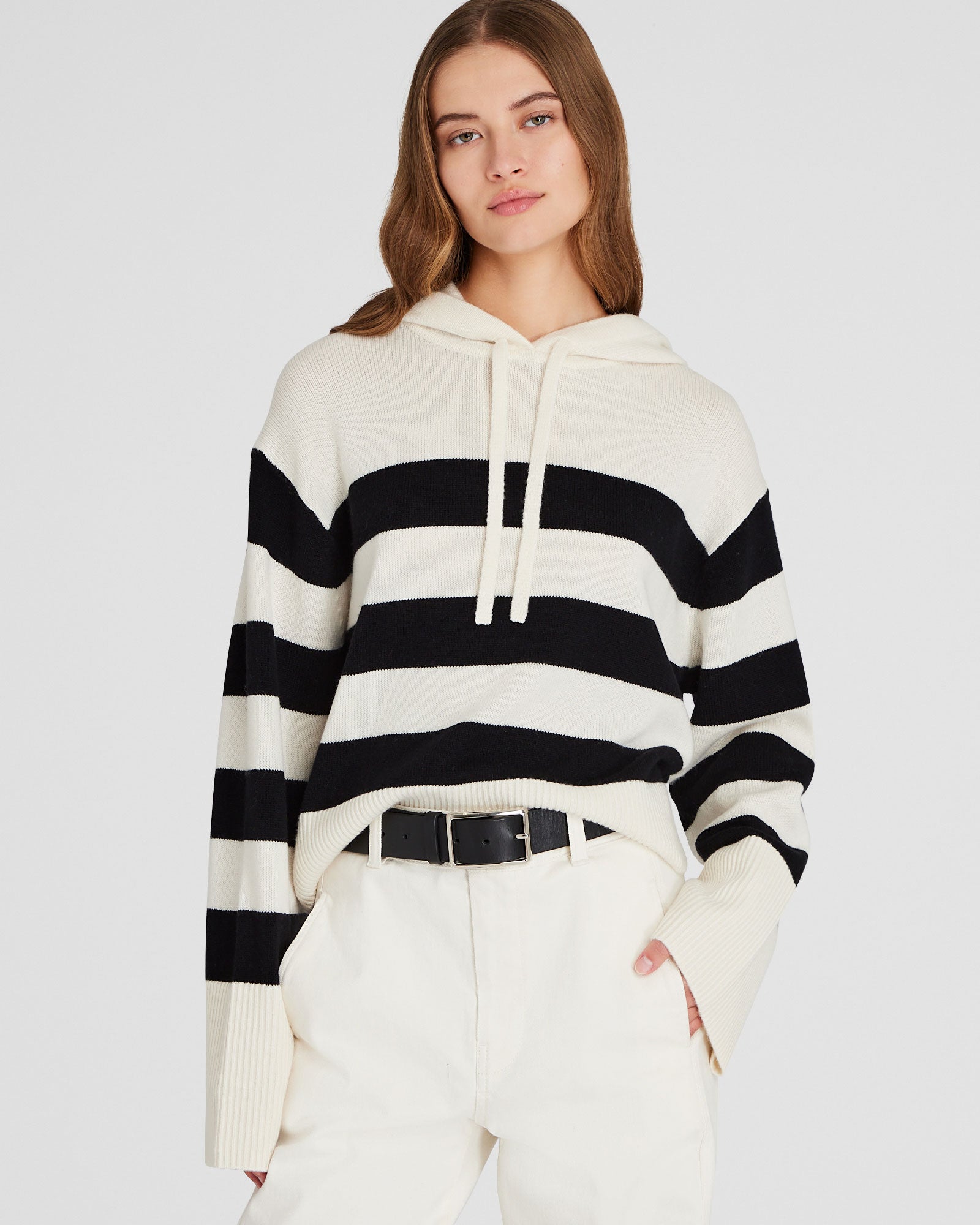 CLUB MONACO - Chandail à capuchon décontracté - Blanc-noir