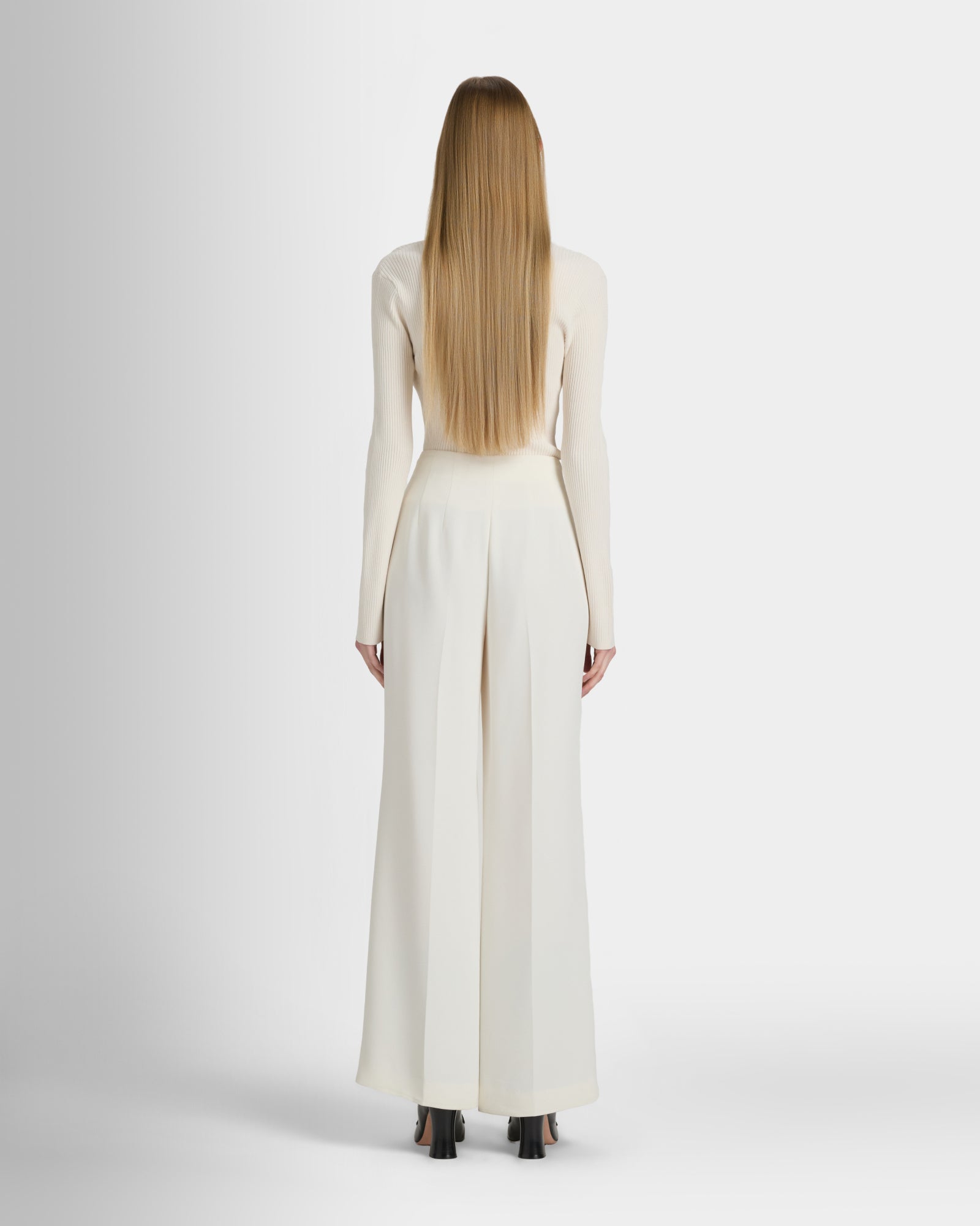 Club Monaco - Pantalon en crêpe à taille haute - Blanc Cassé