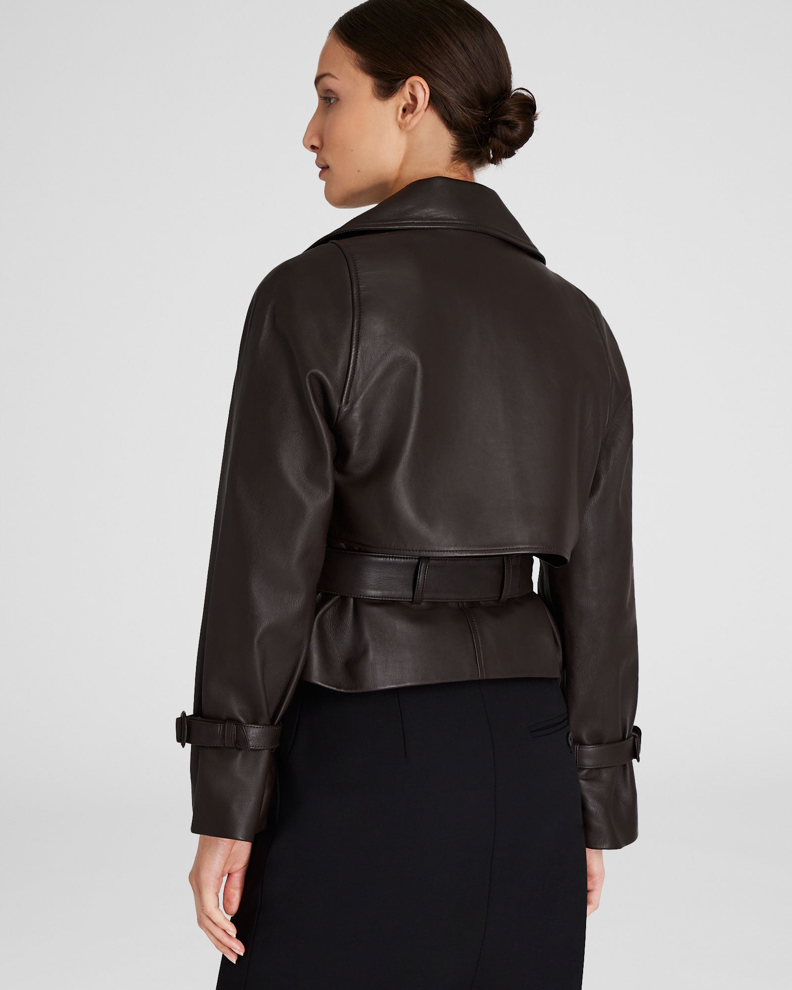 CLUB MONACO - Cropped Leather Trench - Brun foncé