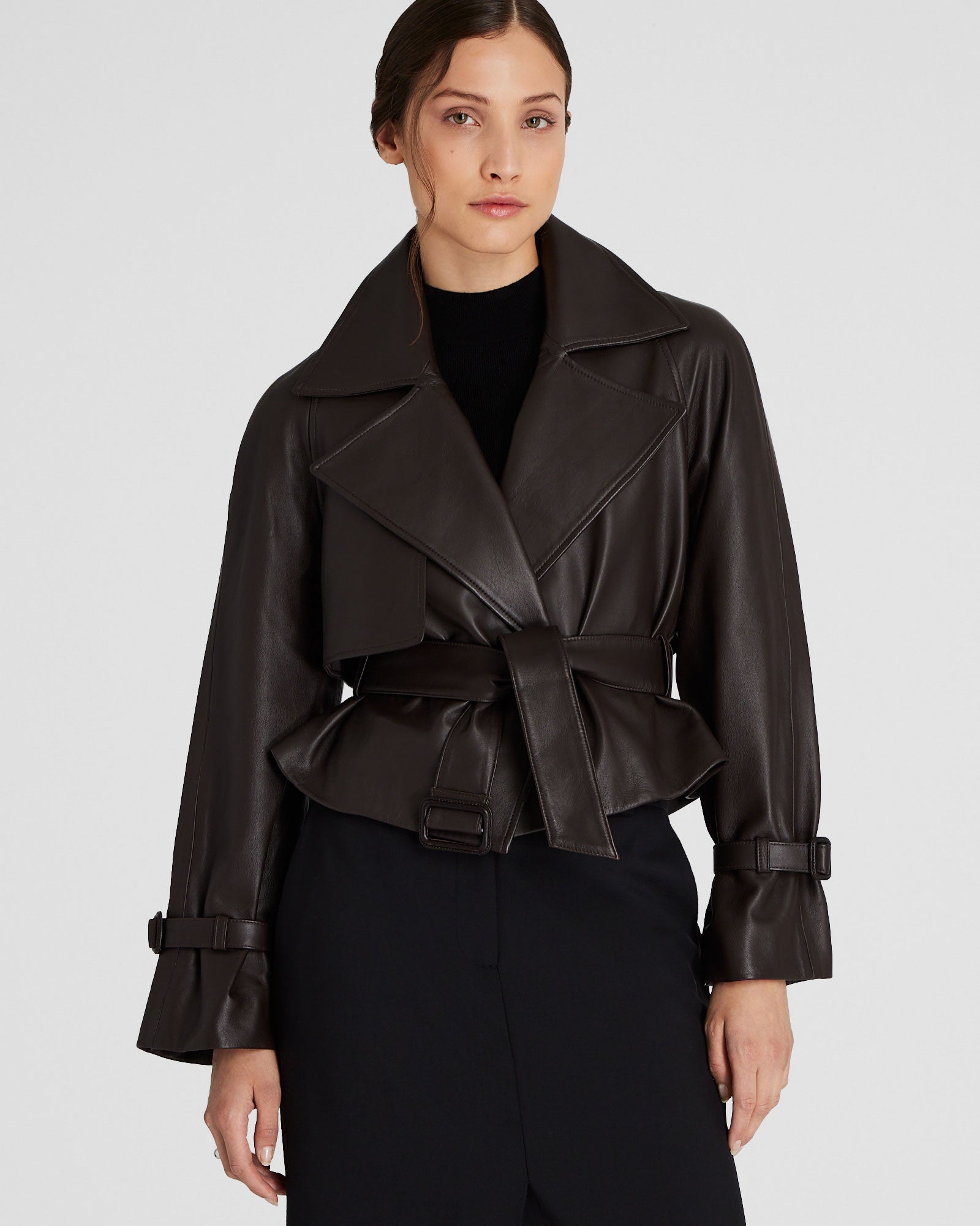 CLUB MONACO - Cropped Leather Trench - Brun foncé