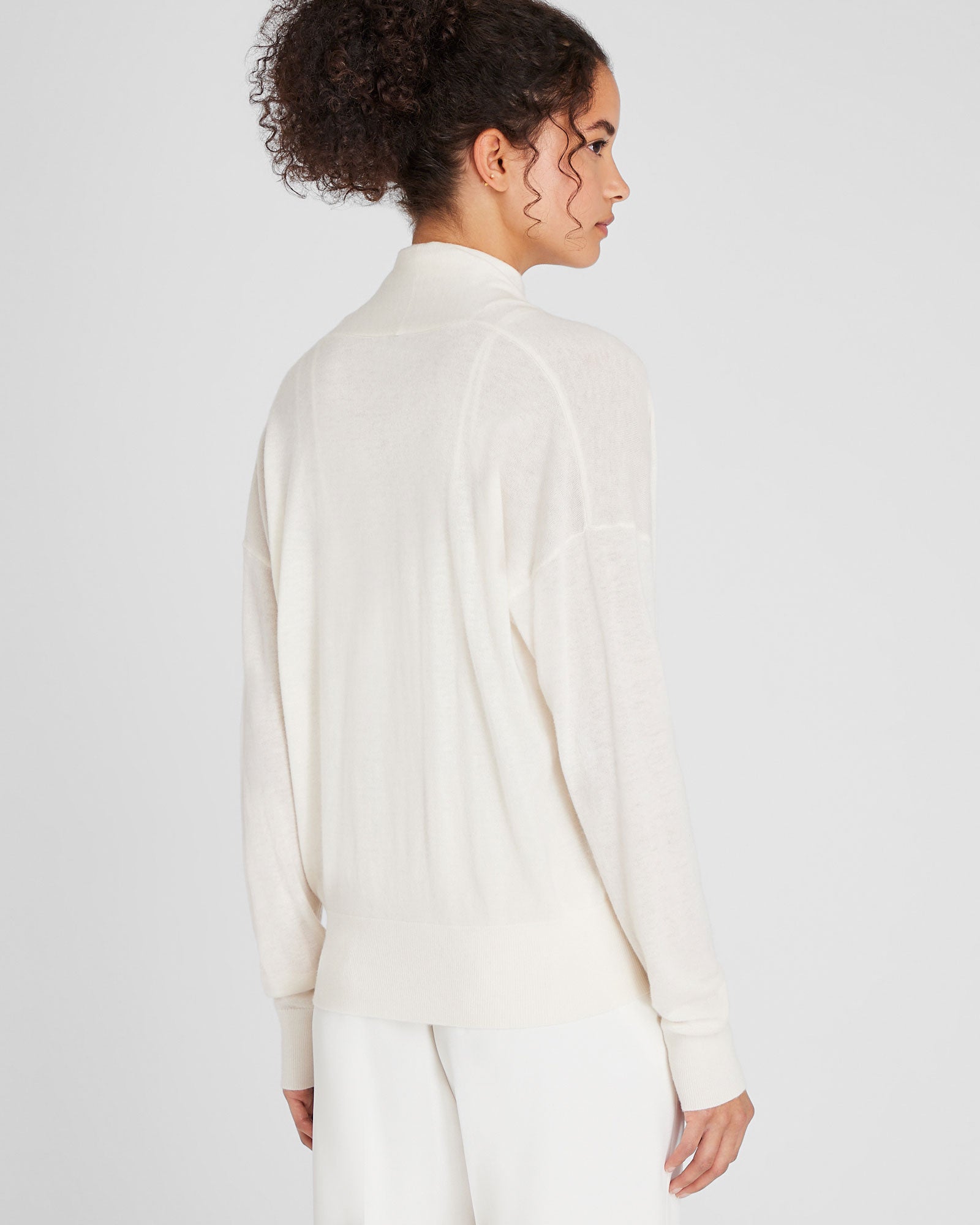 CLUB MONACO - Chandail enveloppant en cachemire - Ivoire
