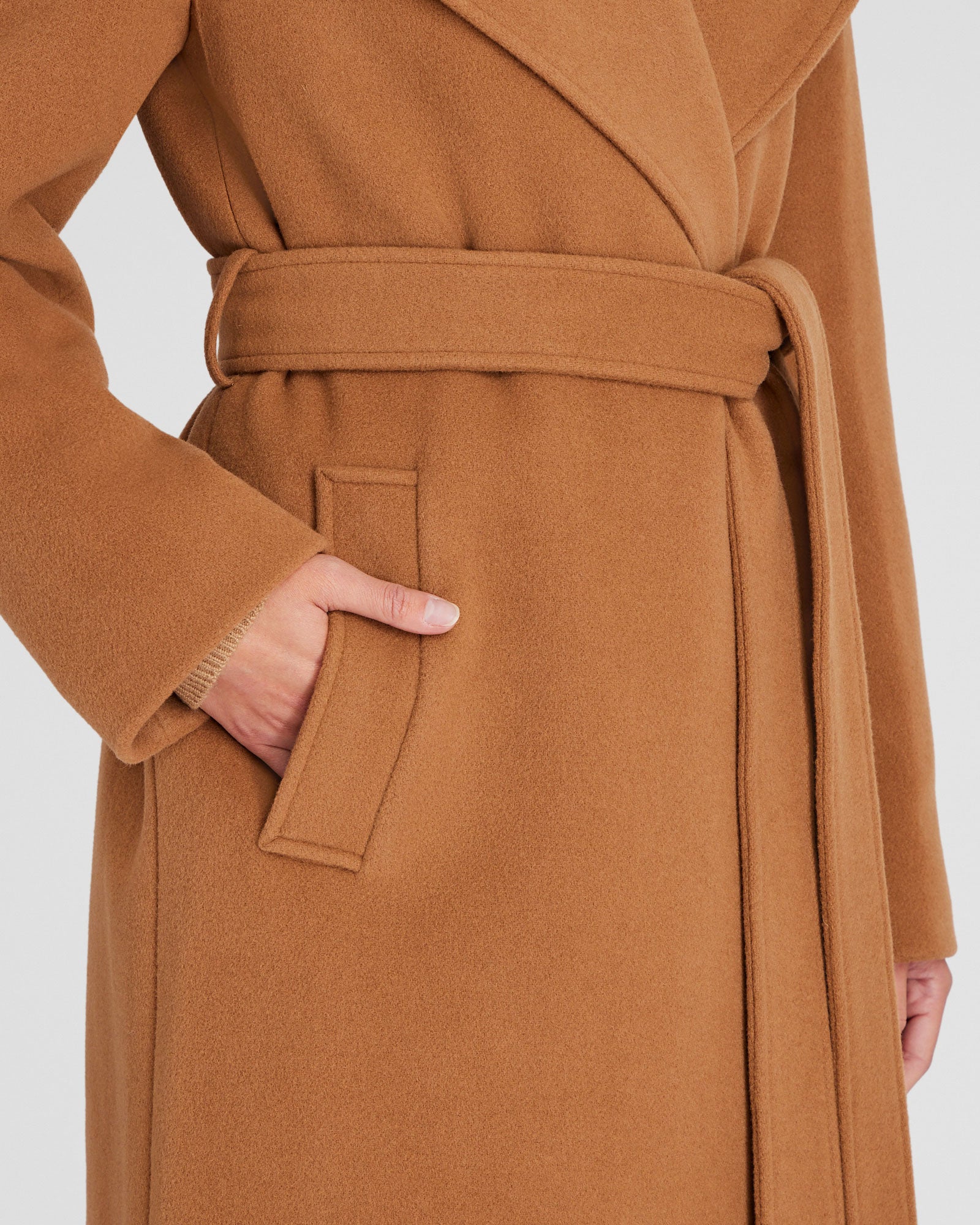 CLUB MONACO - Manteau enveloppant à col châle - Chameau