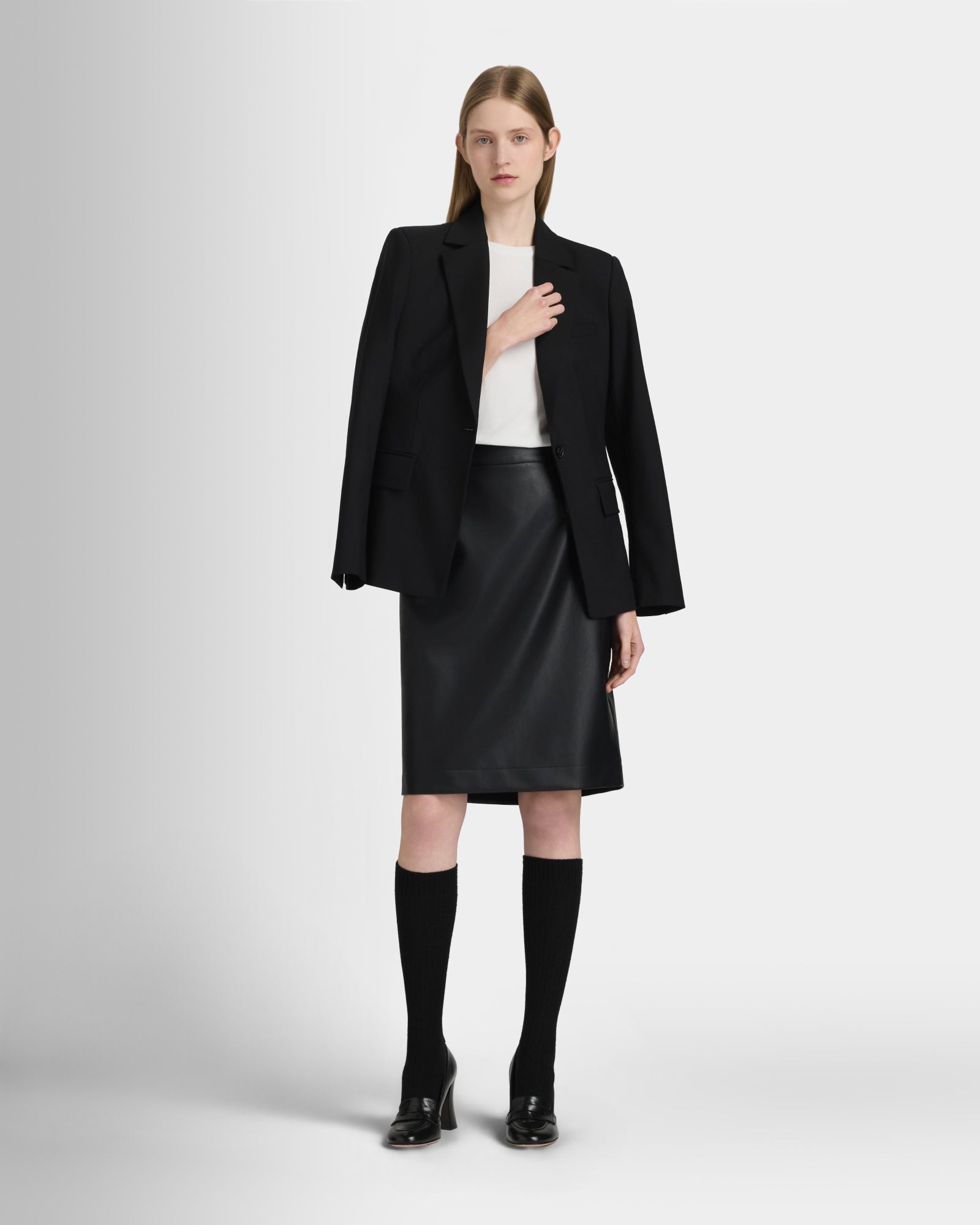 Club Monaco Corp, CA - Cutaway Borrem Blazer - Black