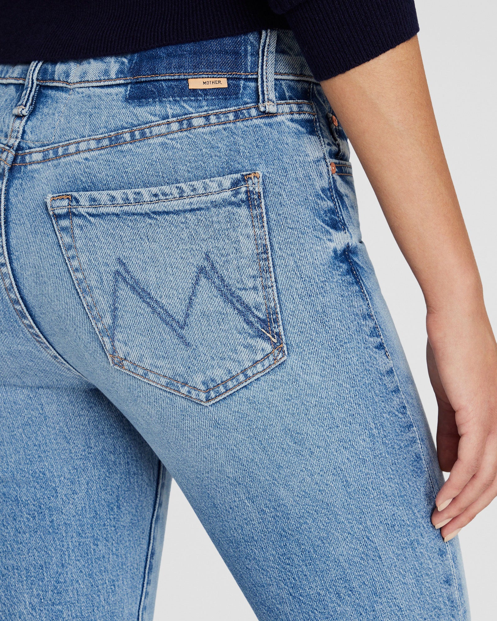 CLUB MONACO - MOTHER The Outsider Flood Fray Jeans - Denim