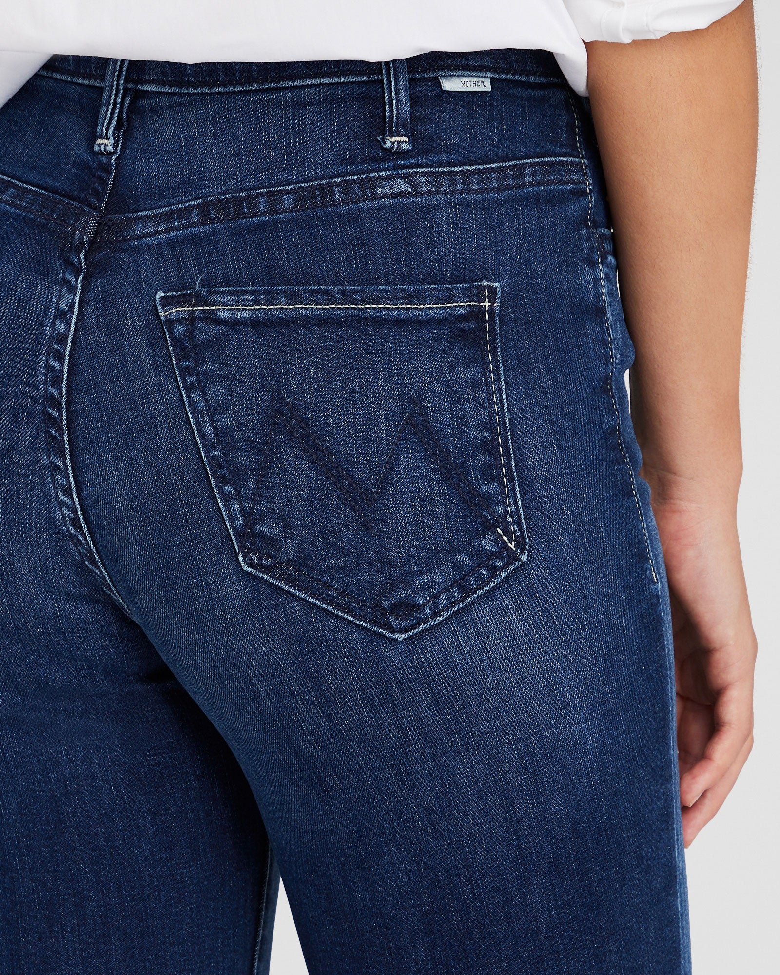 CLUB MONACO - MOTHER The Hustler Ankle Jeans - Dark Blue