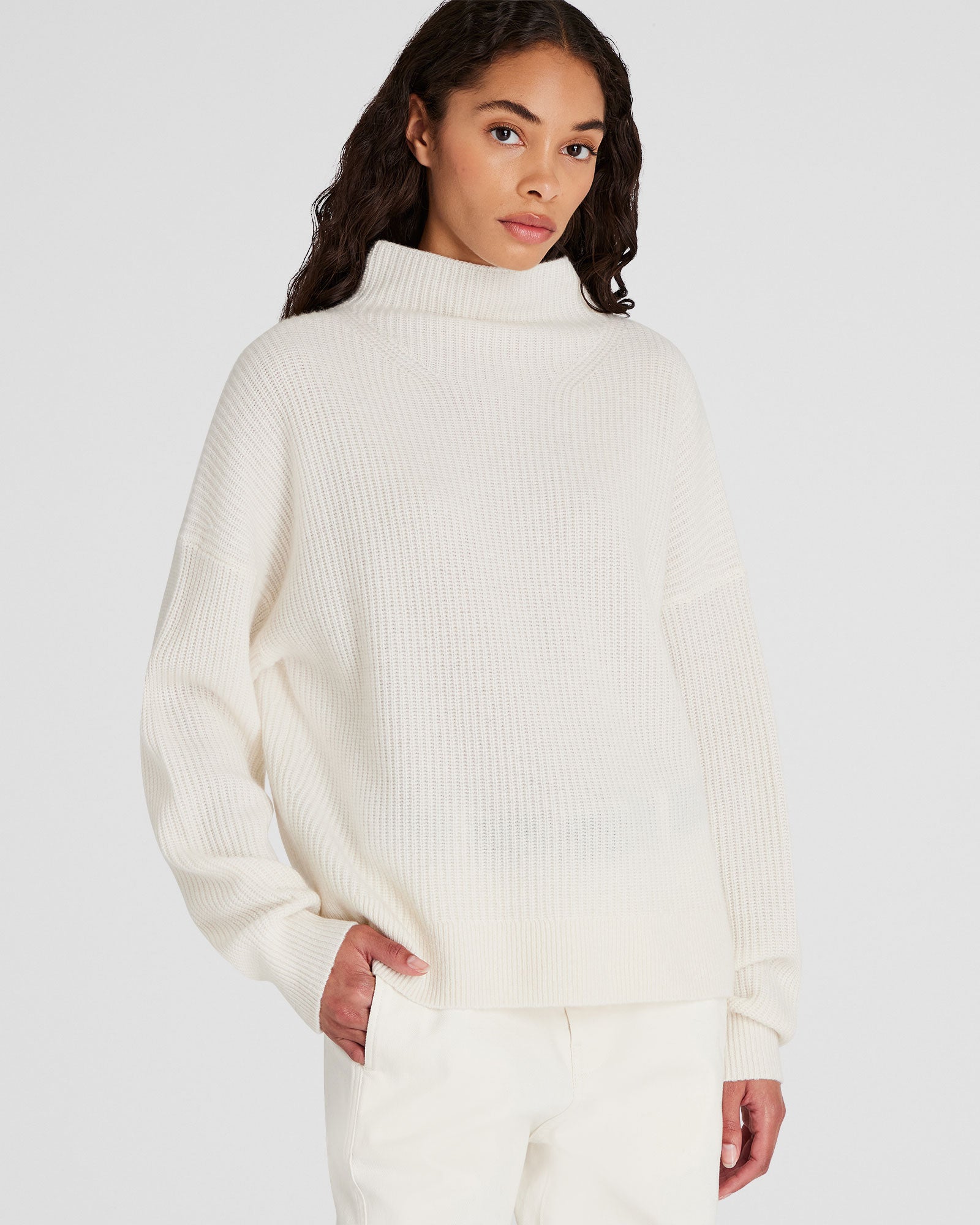 CLUB MONACO - Cashmere Mockneck Sweater - Ivory