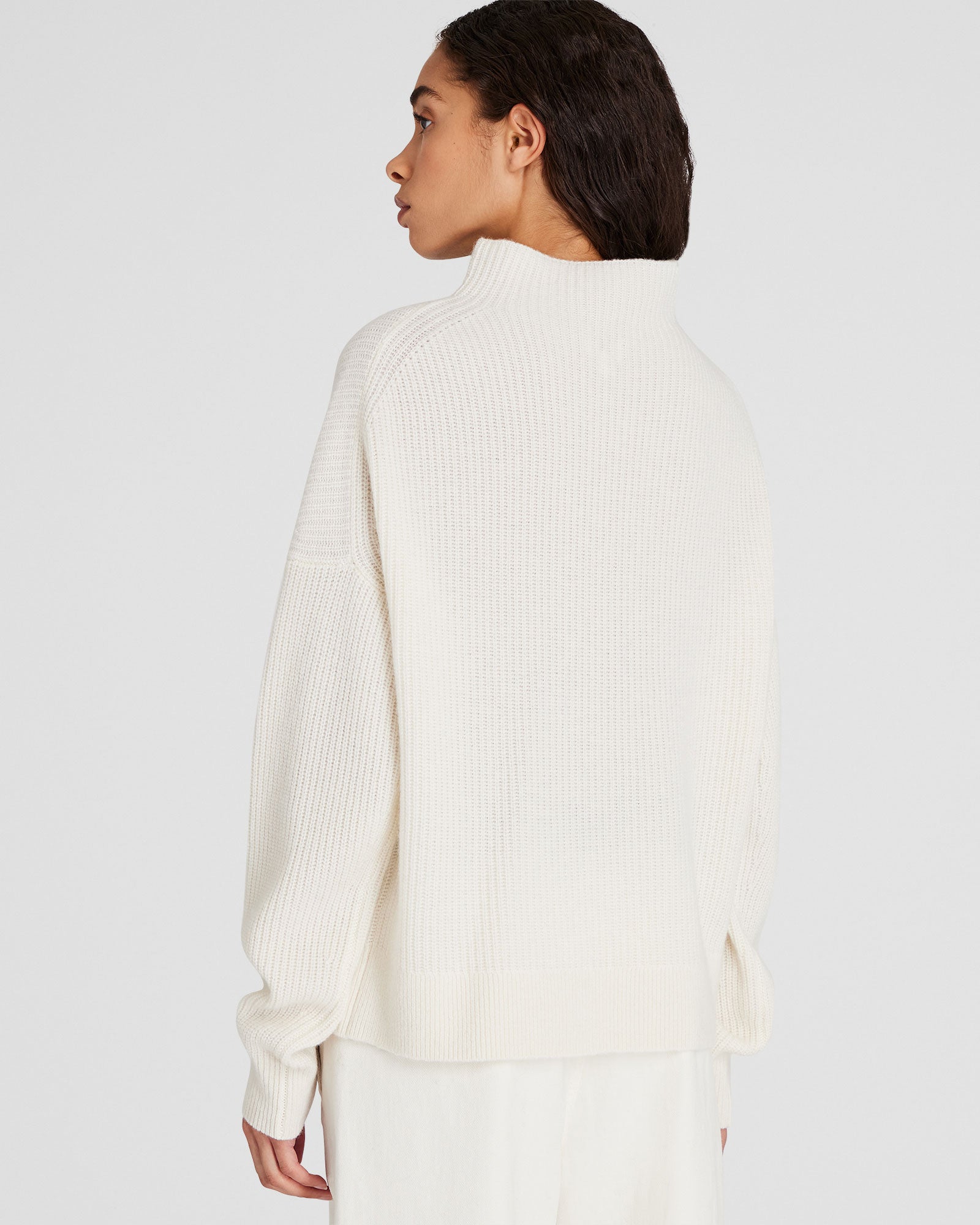 CLUB MONACO - Cashmere Mockneck Sweater - Ivory