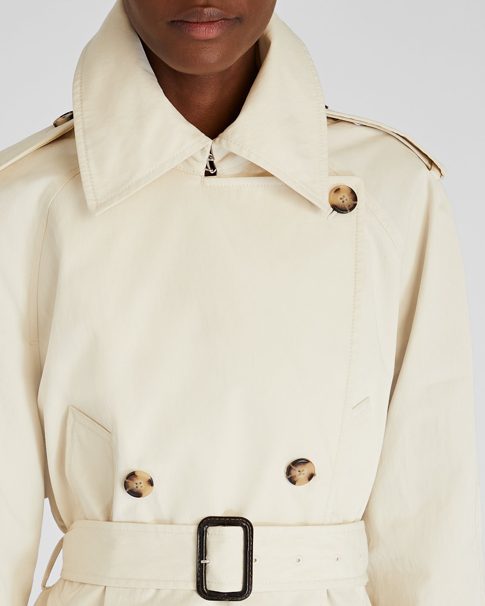 CLUB MONACO - Cropped Monaco Trench - Ecru