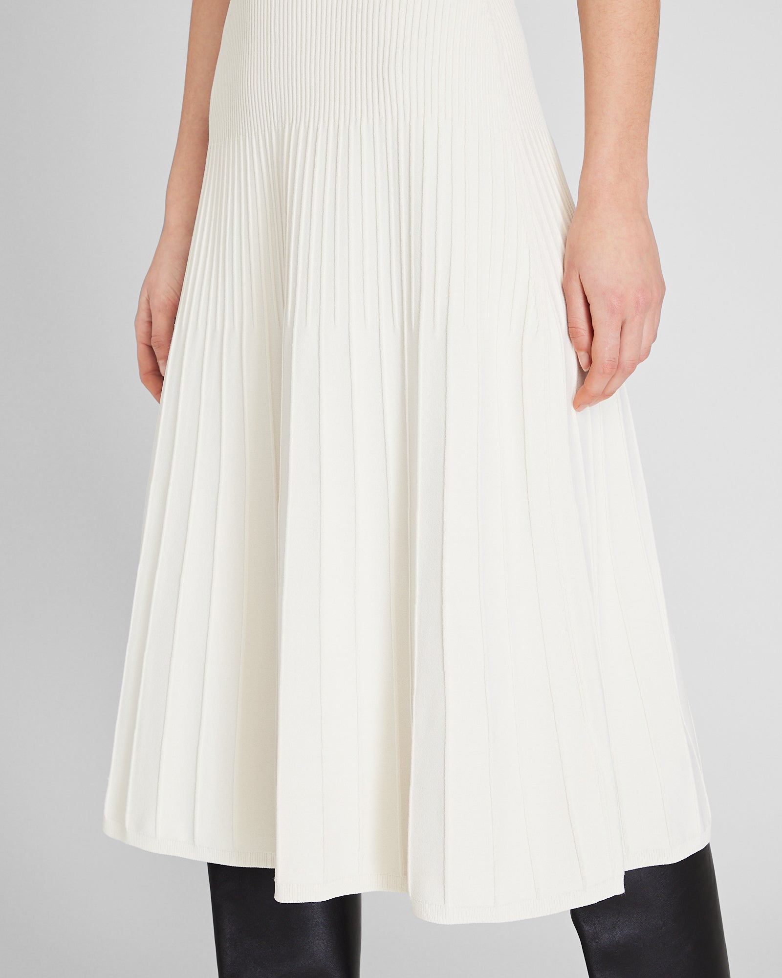 CLUB MONACO - Robe mi-longue à col Johnny - Blanc Cassé
