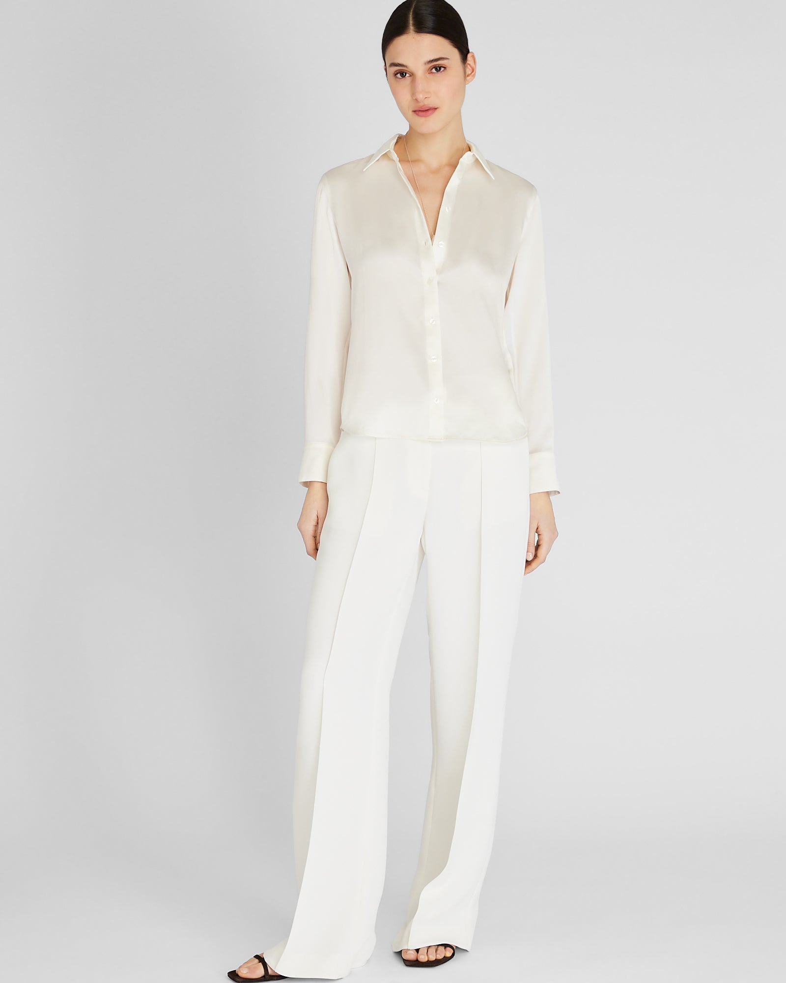 CLUB MONACO - Chemise en charmeuse de soie coupe étroite - Écru