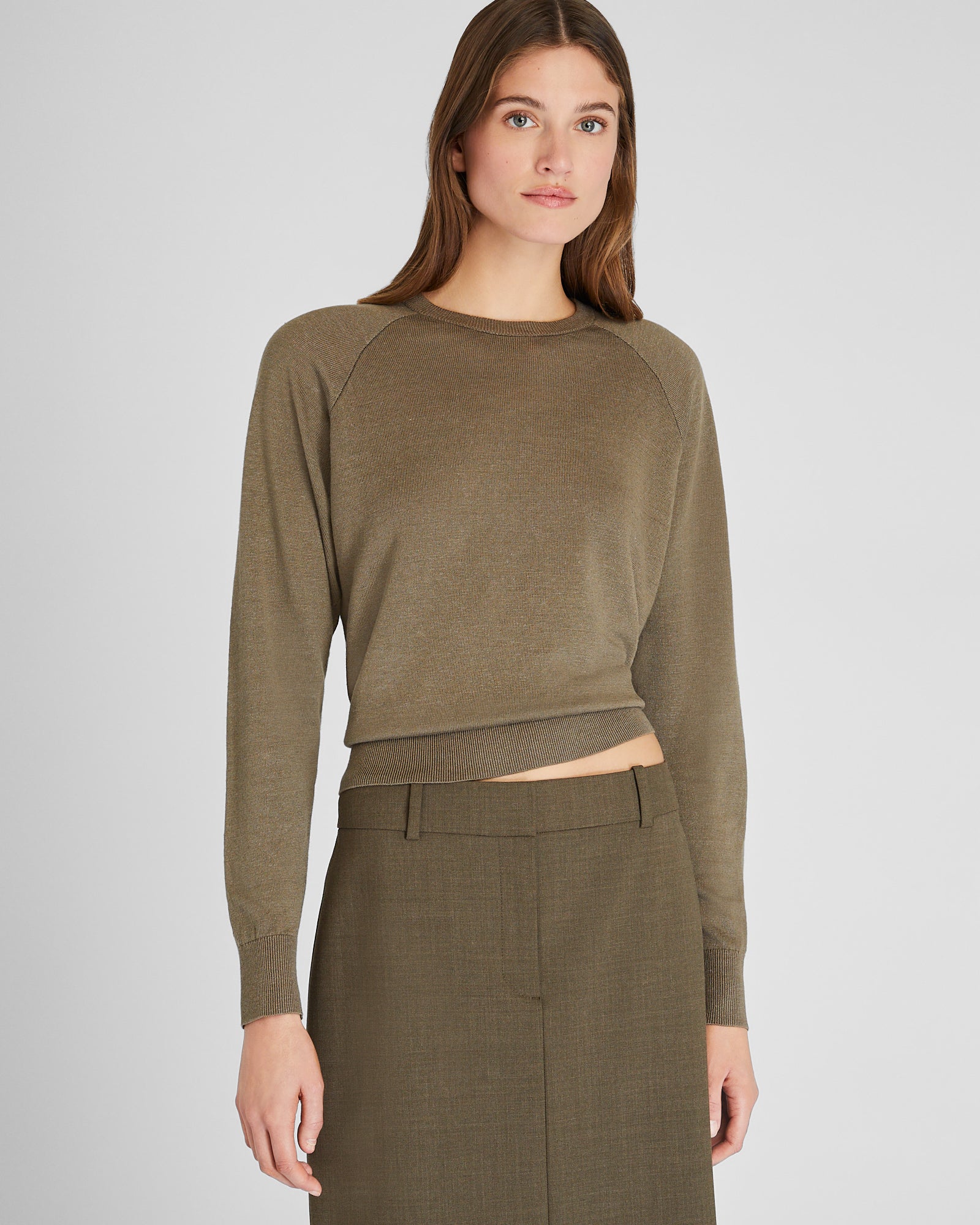 CLUB MONACO - Linen Raglan Crew Neck Sweater - Medium Olive