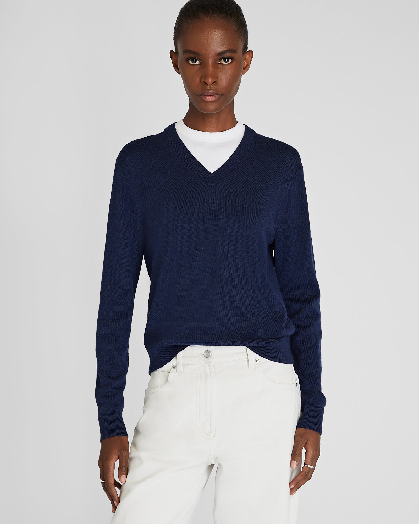 CLUB MONACO - V-Neck Slim Fit Sweater - Maritime Navy