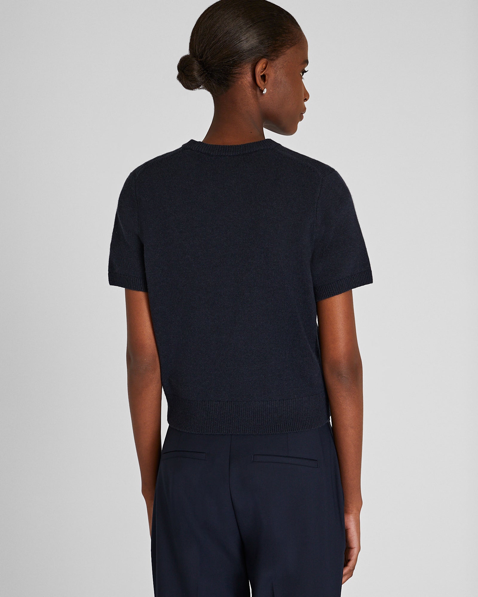 CLUB MONACO - Cashmere Blend Shrunken Crew Neck Sweater - Twilight Navy
