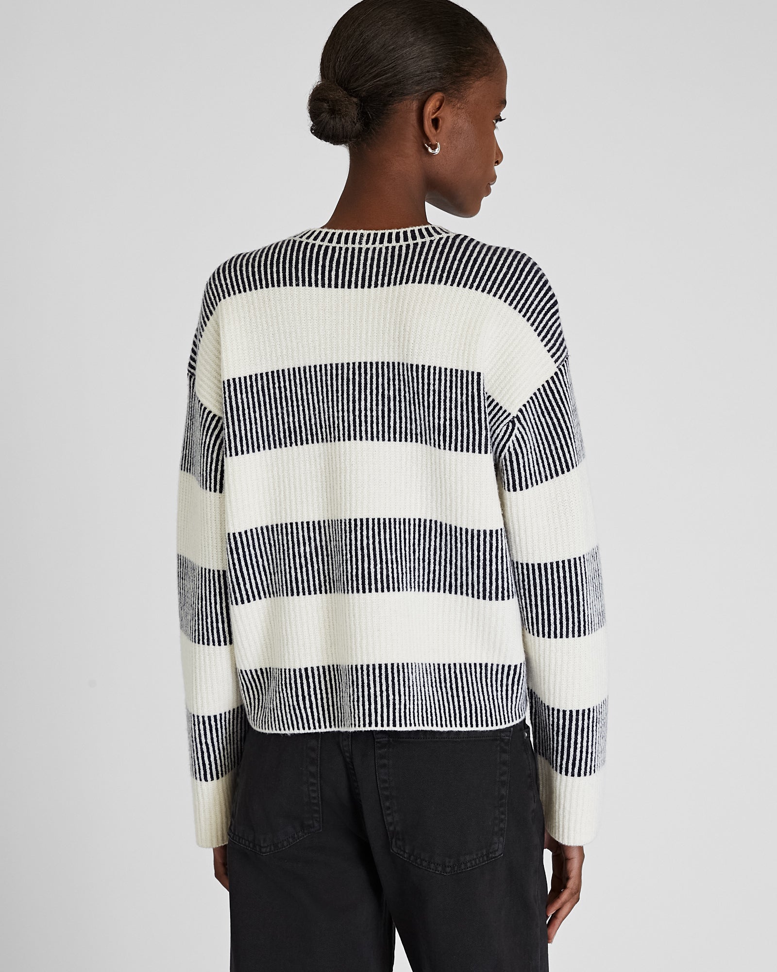 CLUB MONACO - Striped Crewneck Sweater - Cream Pearl