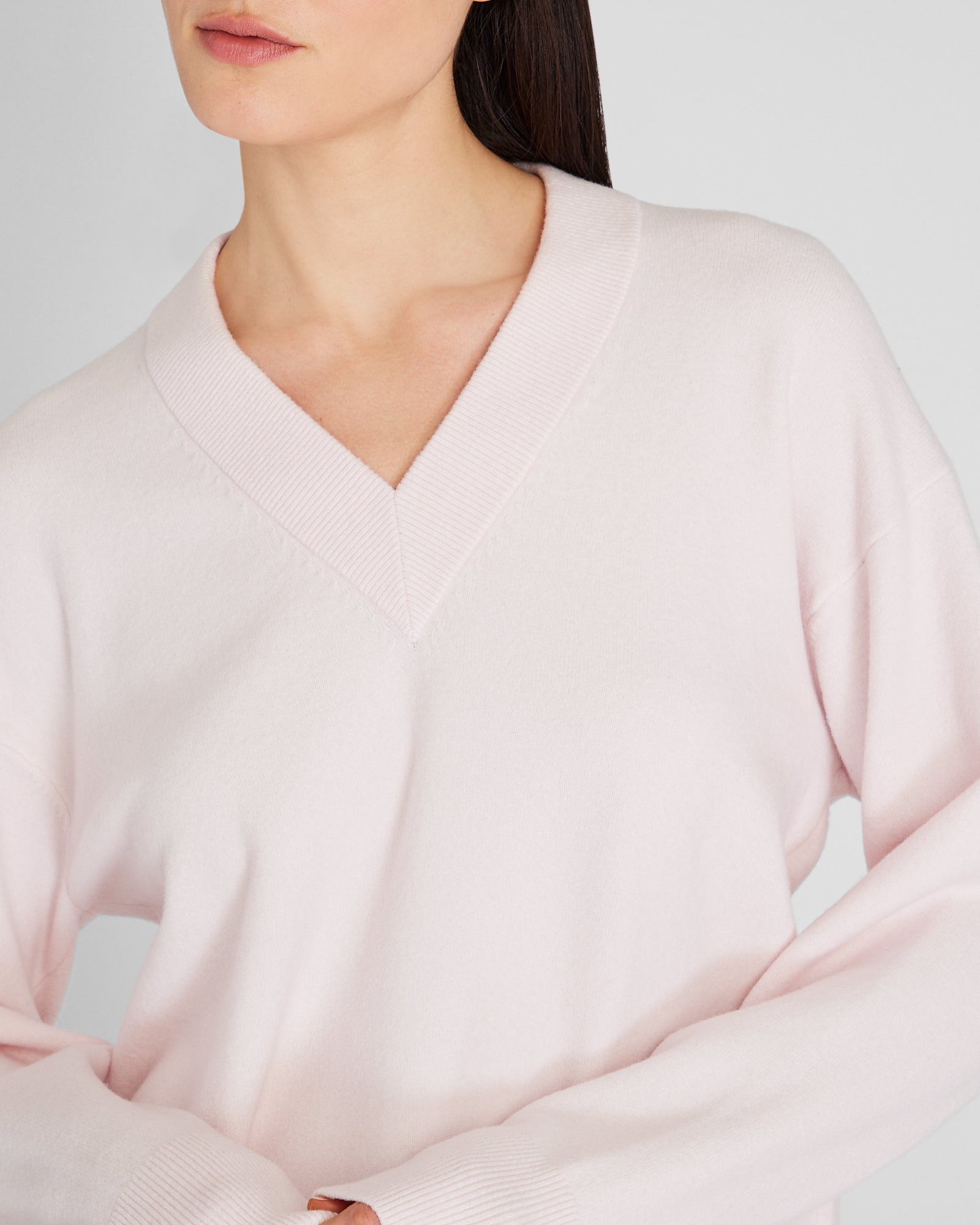 CLUB MONACO - Pull col V en mélange de laine mérinos - Mauve