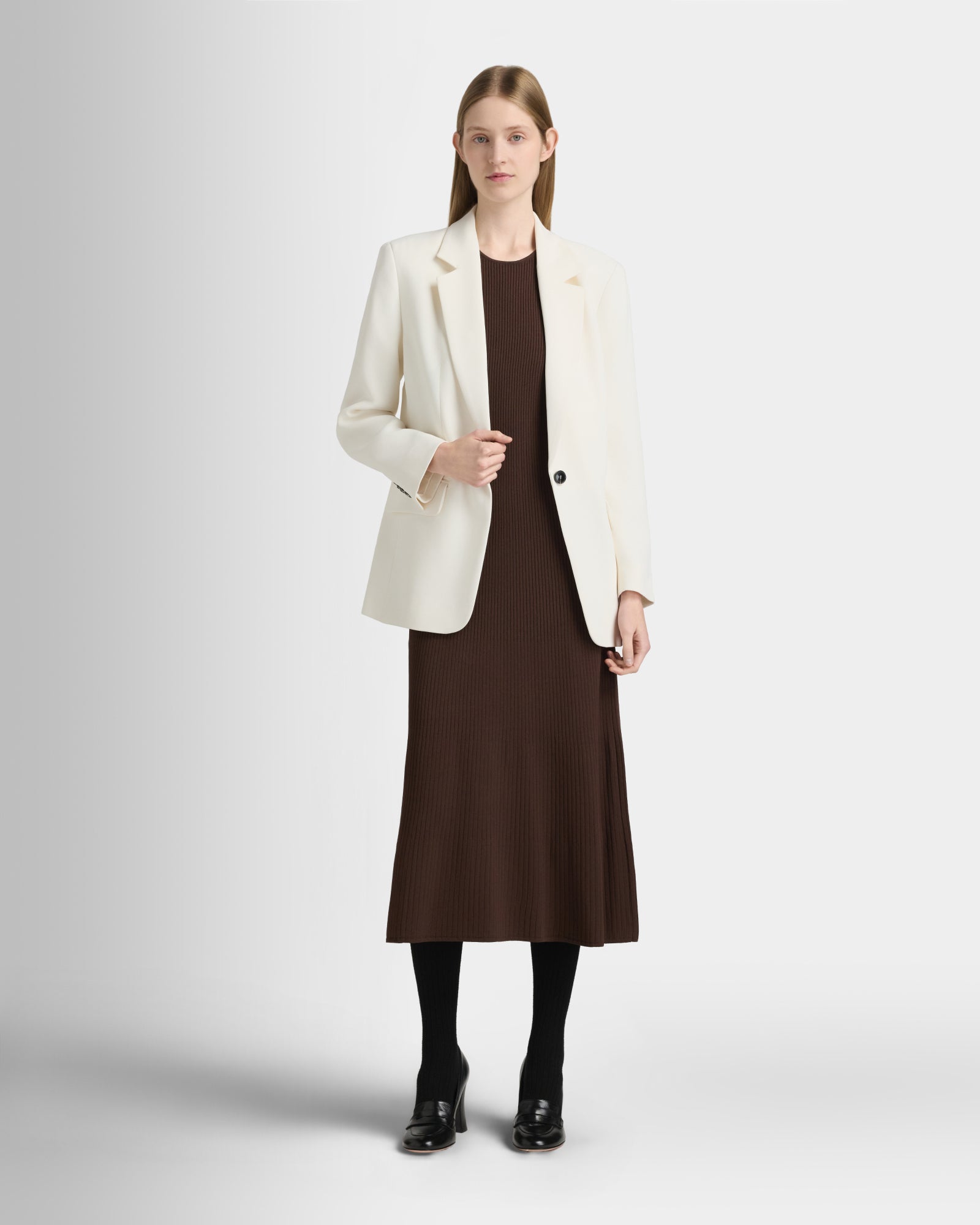 Club Monaco Corp, CA - Ribbed Crewneck Midi Dress - Chocolat