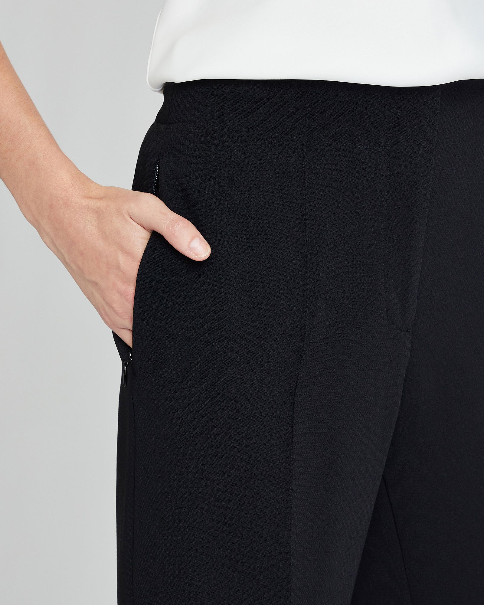 CLUB MONACO - Fluid Crepe Trouser - Black