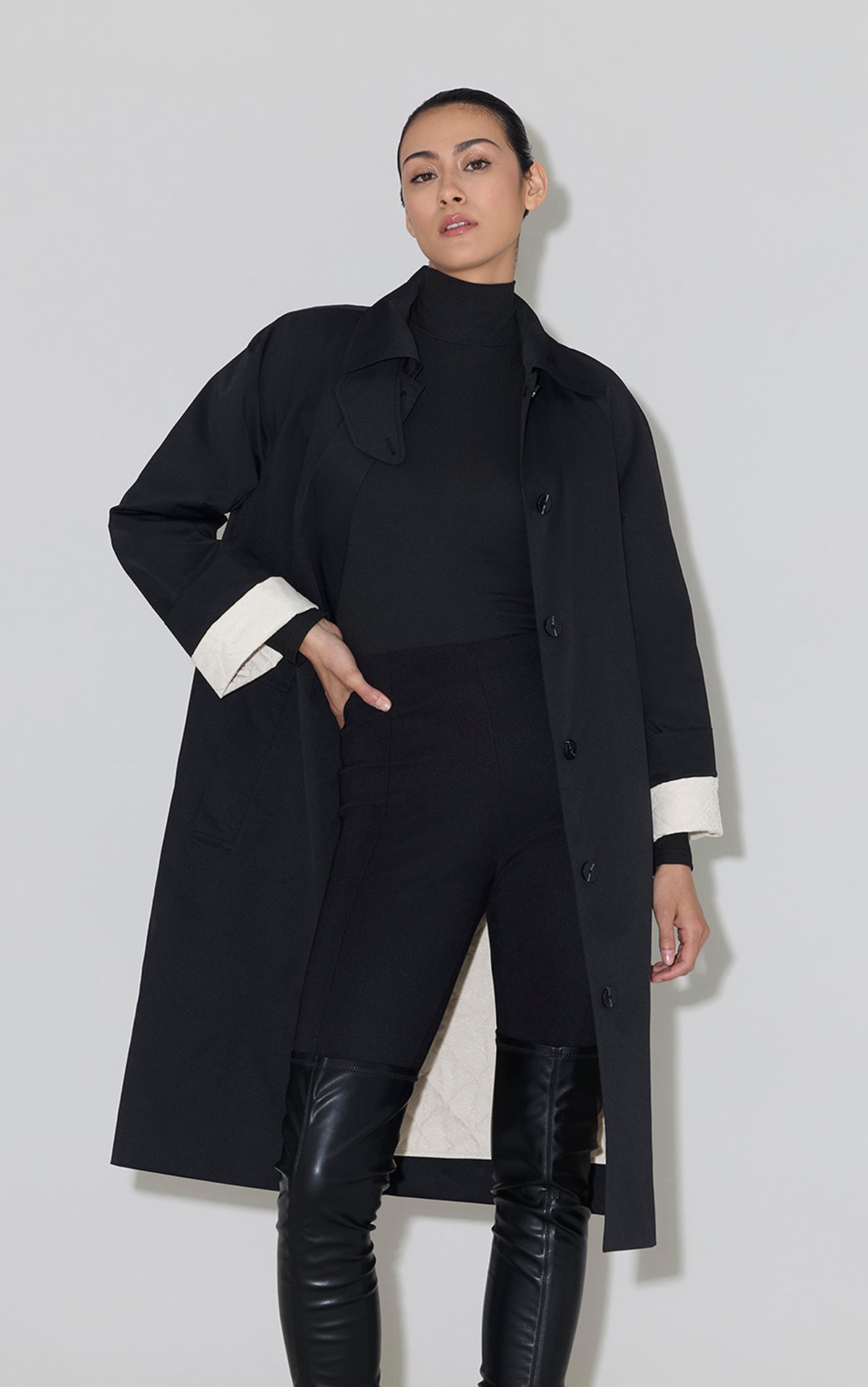 Club Monaco - SOIA & KYO Ulla Car Coat in Water Repellent Twill in Black - Noir
