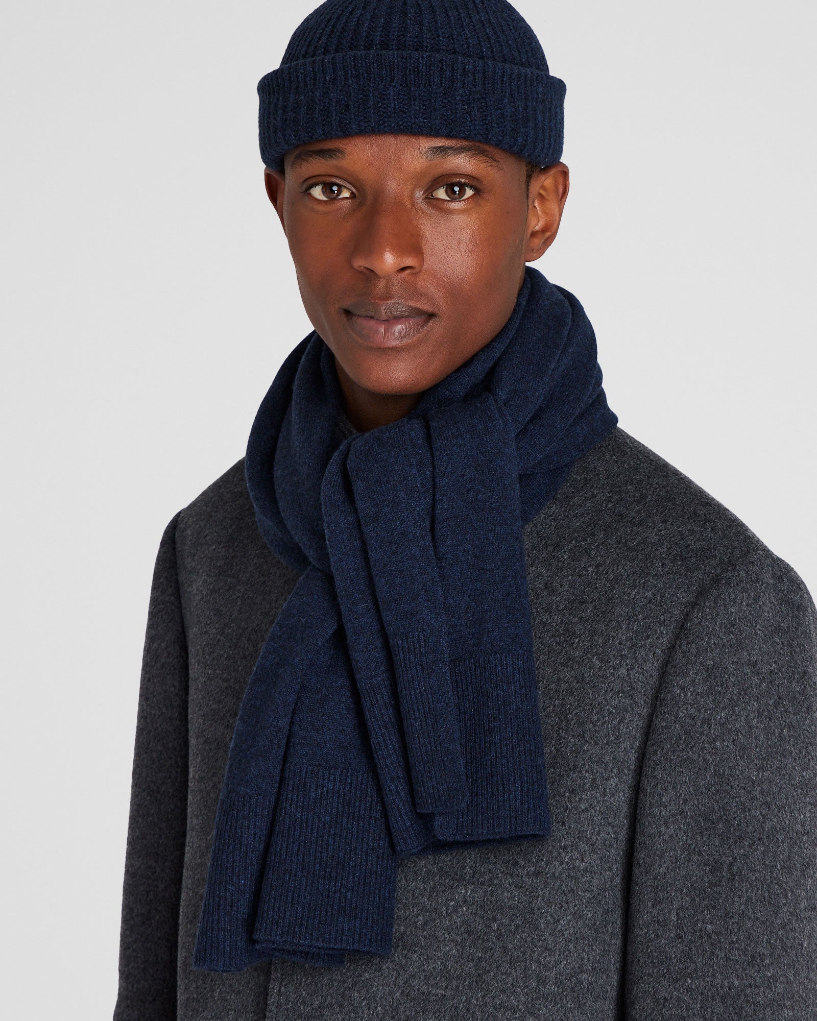 CLUB MONACO - Kensington Cashmere Scarf - Navy