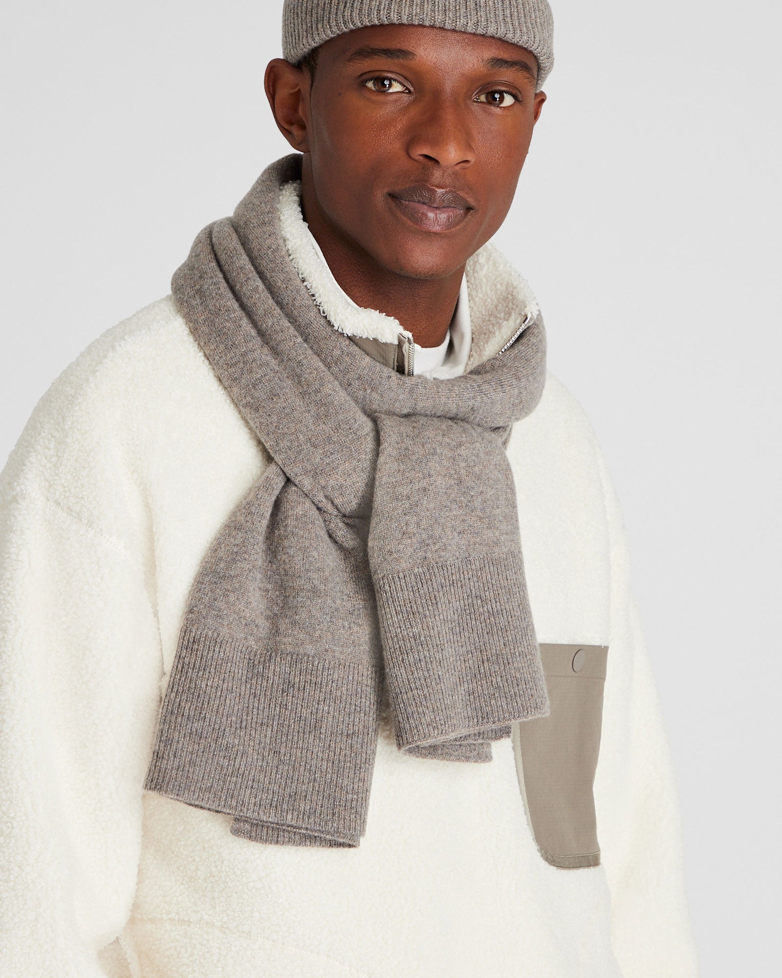 CLUB MONACO - Kensington Cashmere Scarf - Taupe
