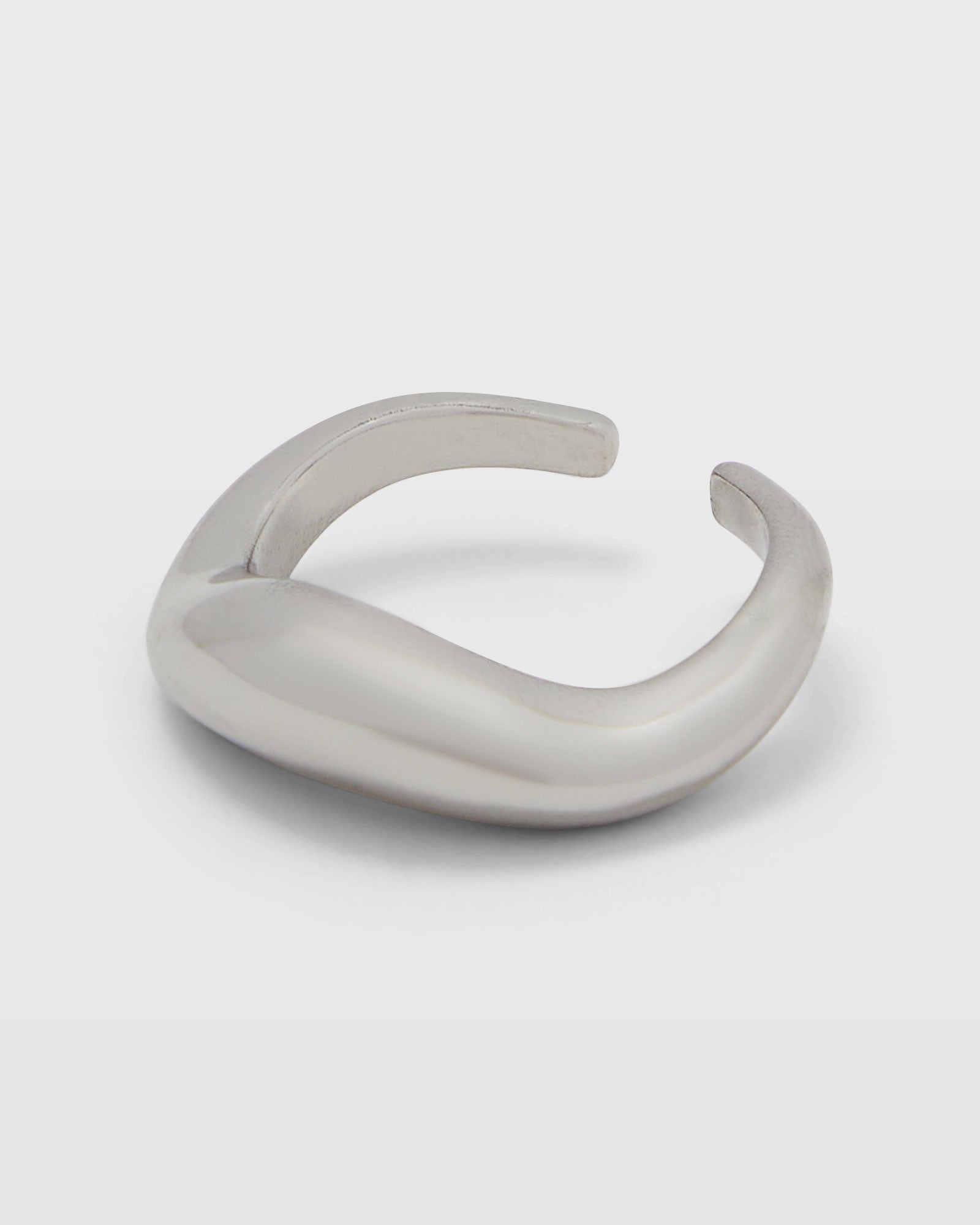 CLUB MONACO - Bague dôme ondulé - Argent