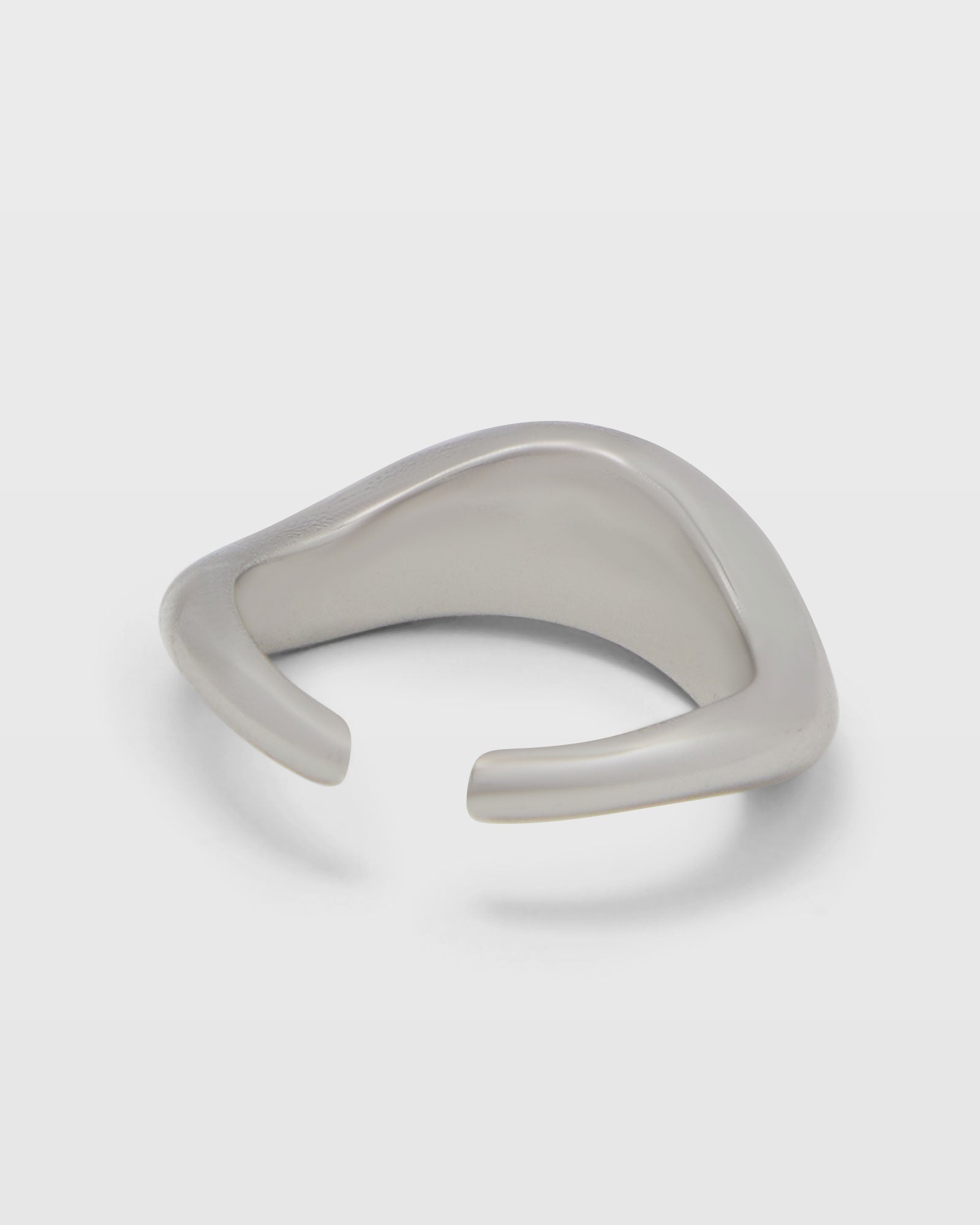 CLUB MONACO - Bague dôme ondulé - Argent