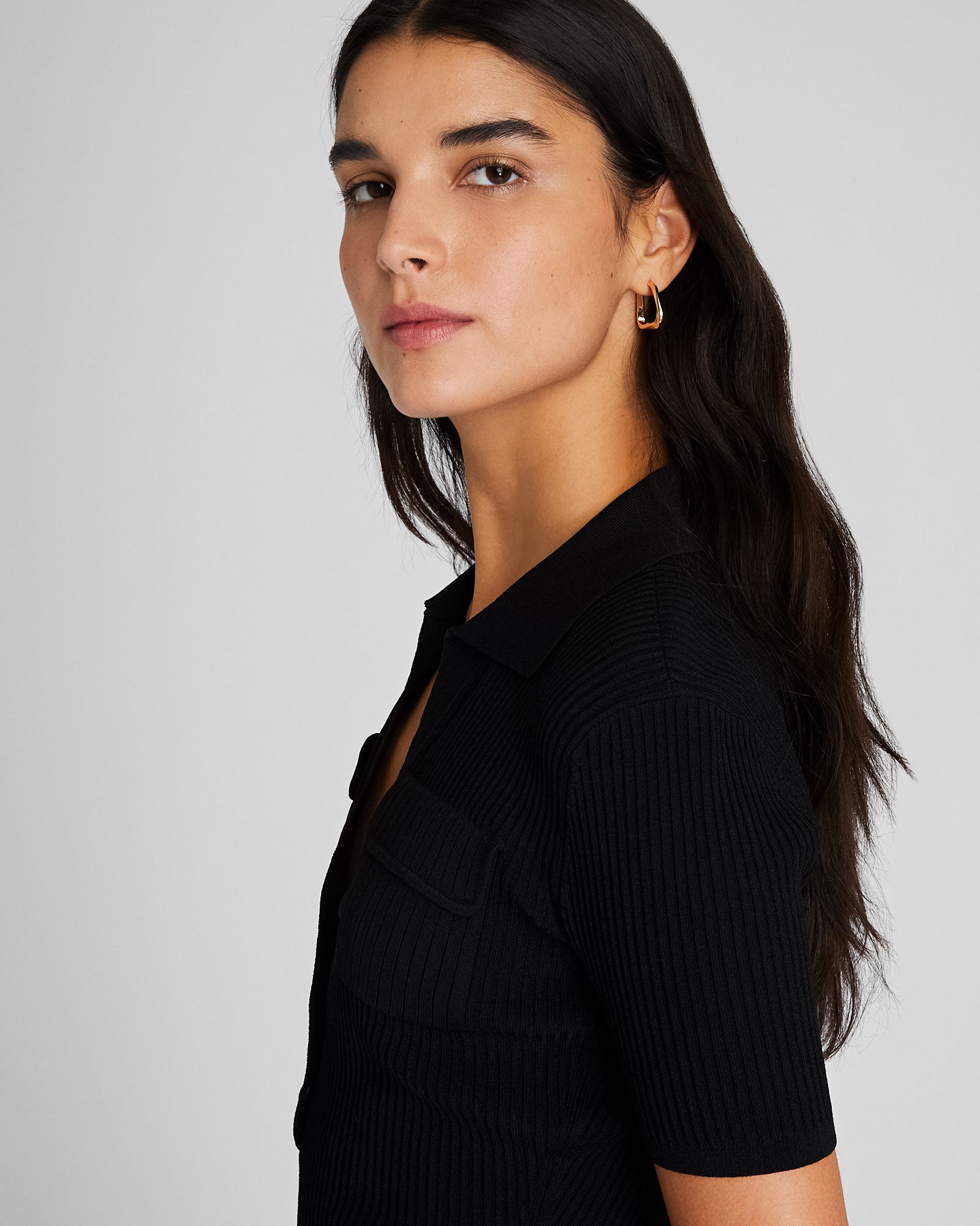 CLUB MONACO - Twisted Triangle Hoops - Or