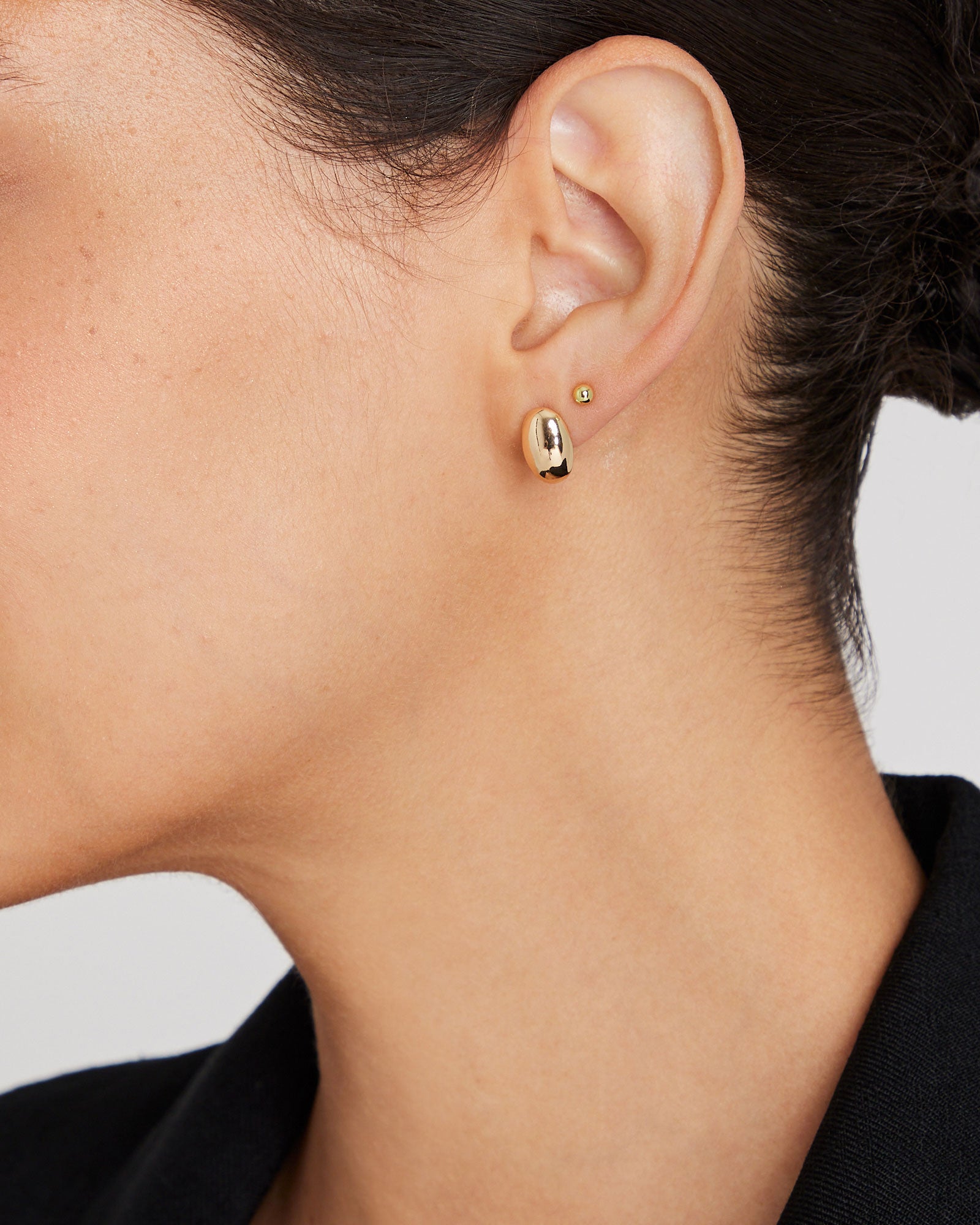 CLUB MONACO - Ensemble de boucles d'oreilles clou - Or