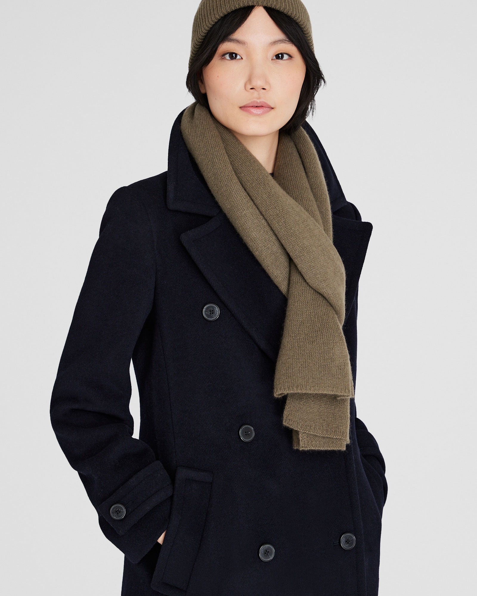 CLUB MONACO - Adele Cashmere Scarf - Olive Pit