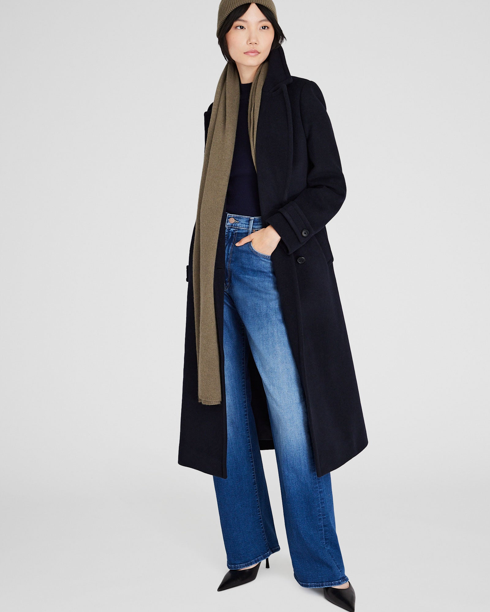CLUB MONACO - Adele Cashmere Scarf - Olive Pit