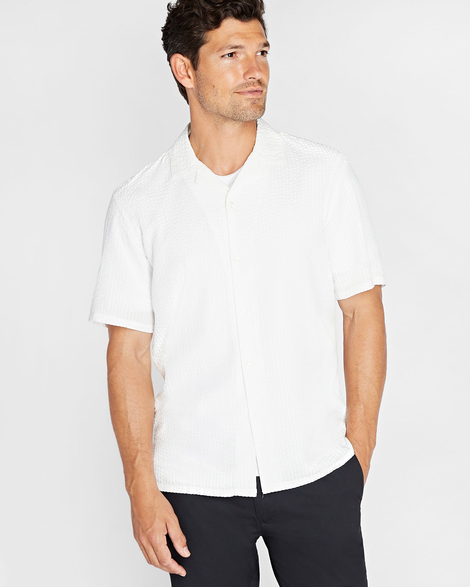 CLUB MONACO - Short Sleeve Camp Collar Seersucker Shirt - Off White