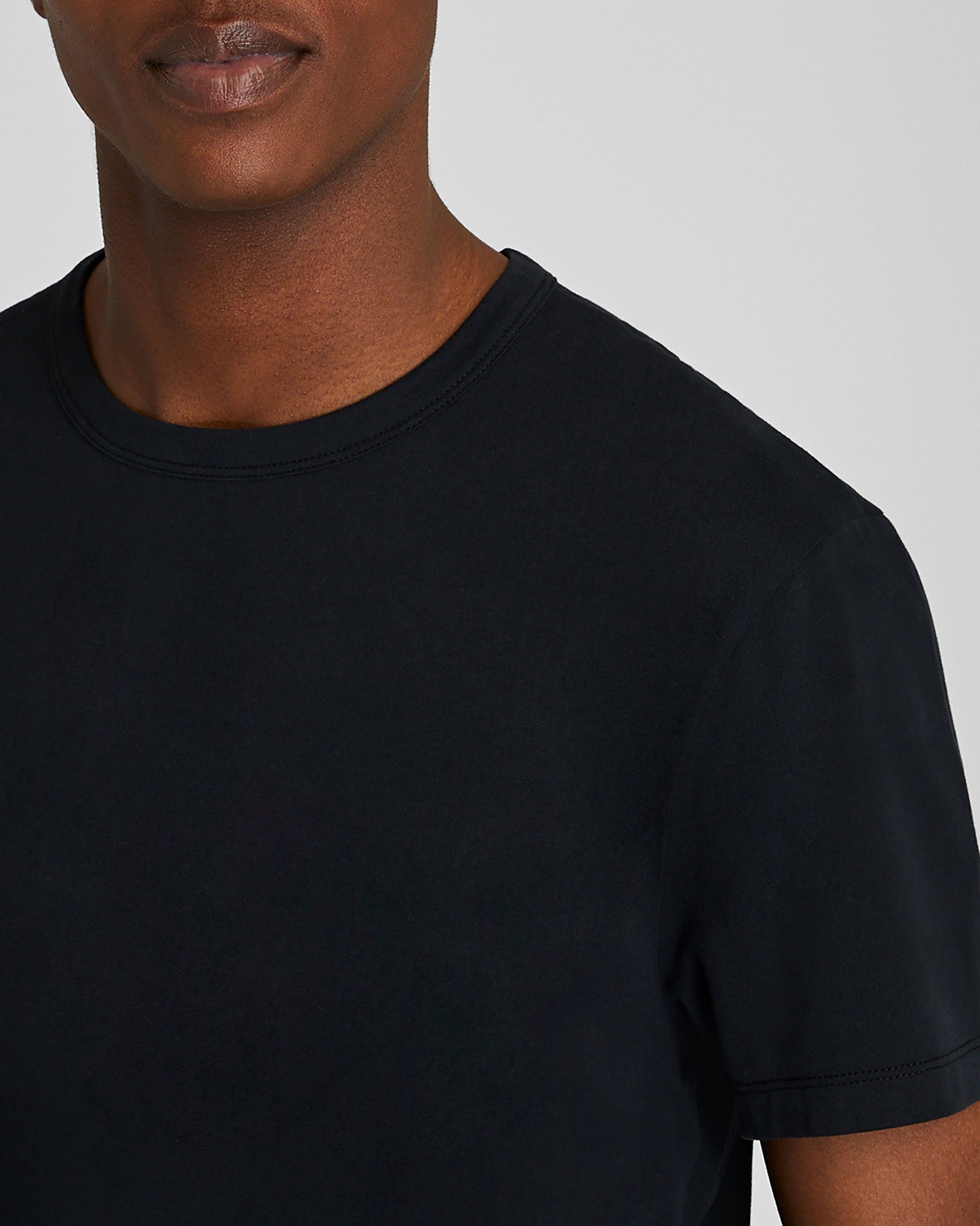 CLUB MONACO - T-shirt en coton pima brossé - Noir