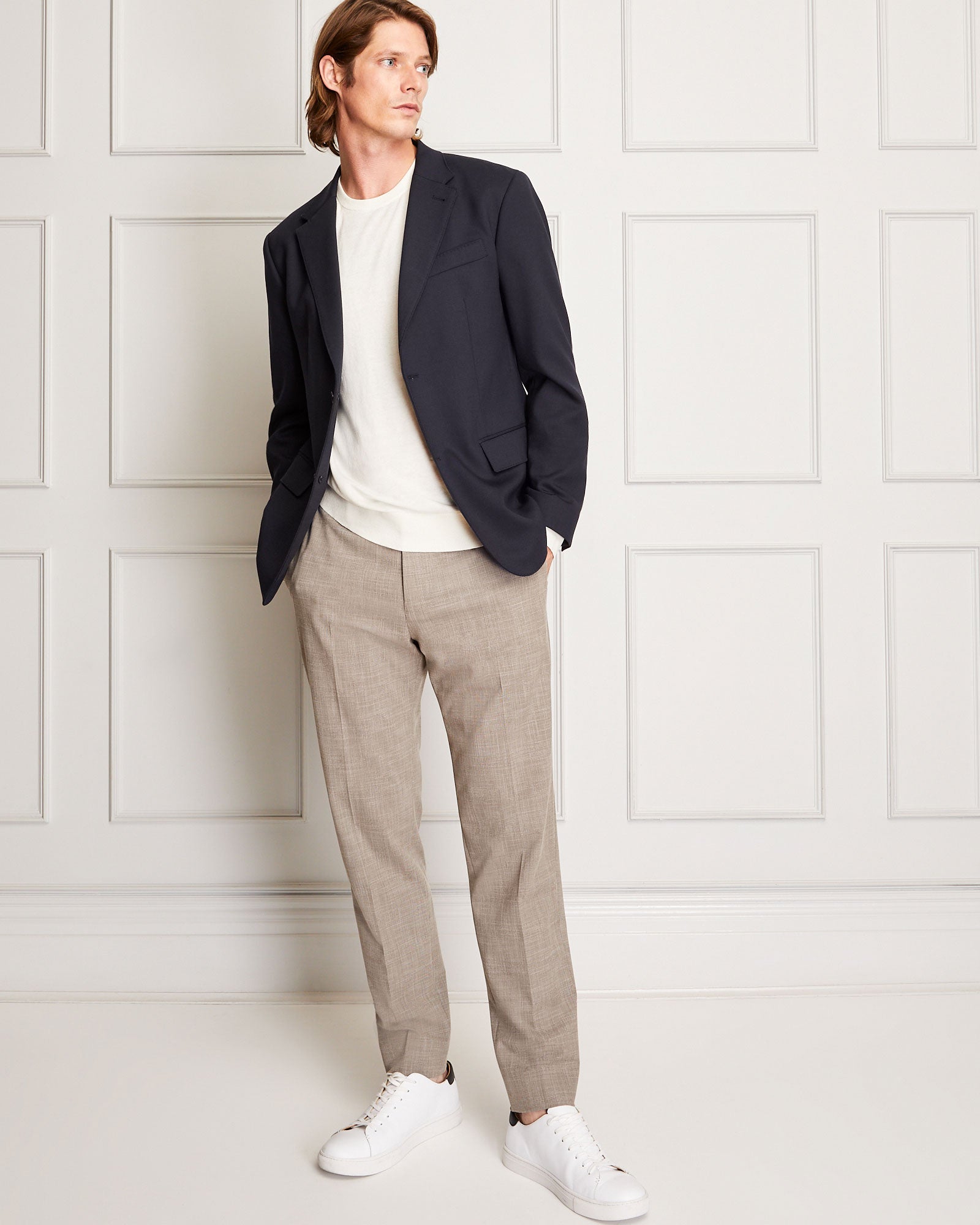 CLUB MONACO - Ras du cou en mélange de soie fine - Crème