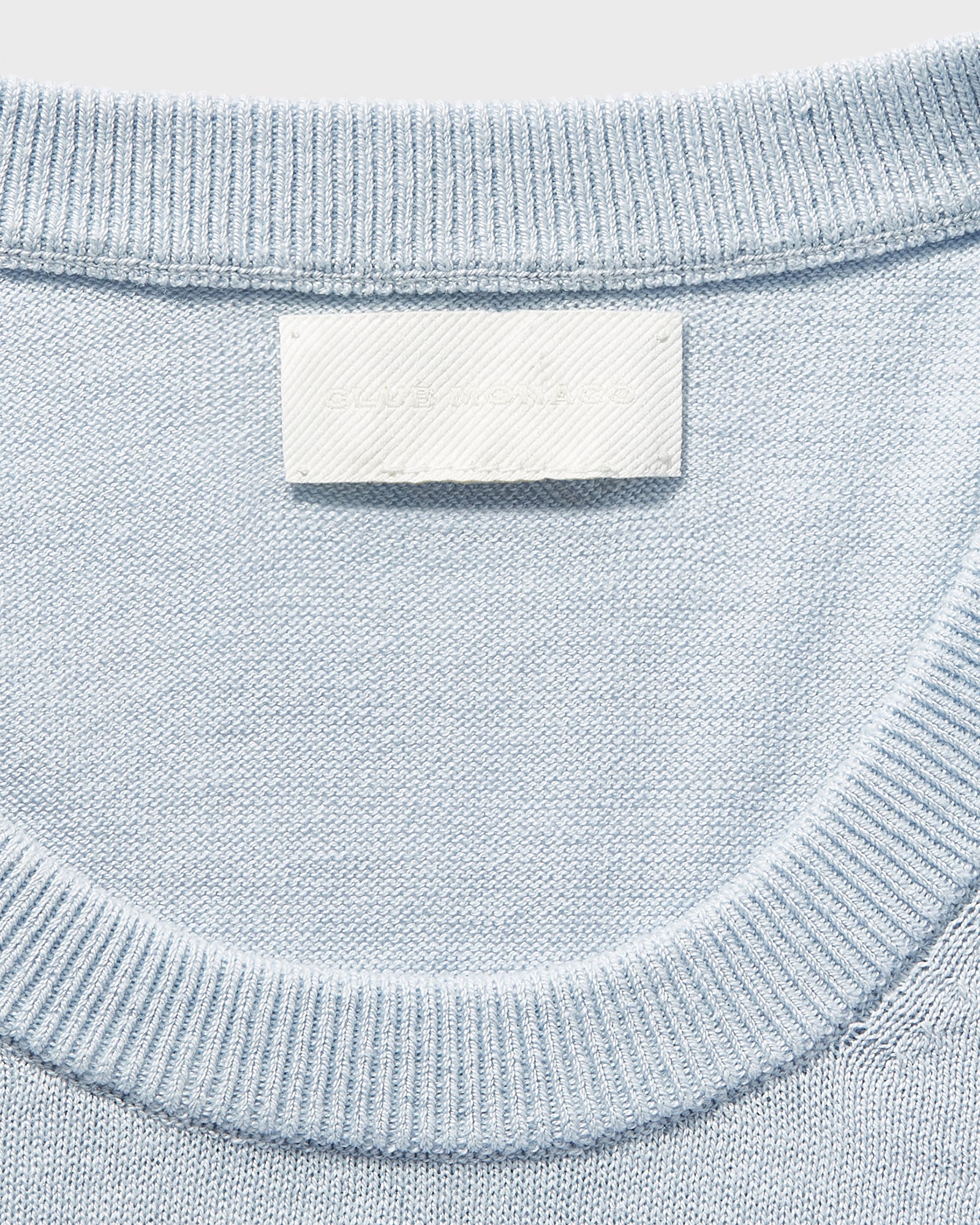 CLUB MONACO - Ras du cou en mélange de soie fine - Bleu clair
