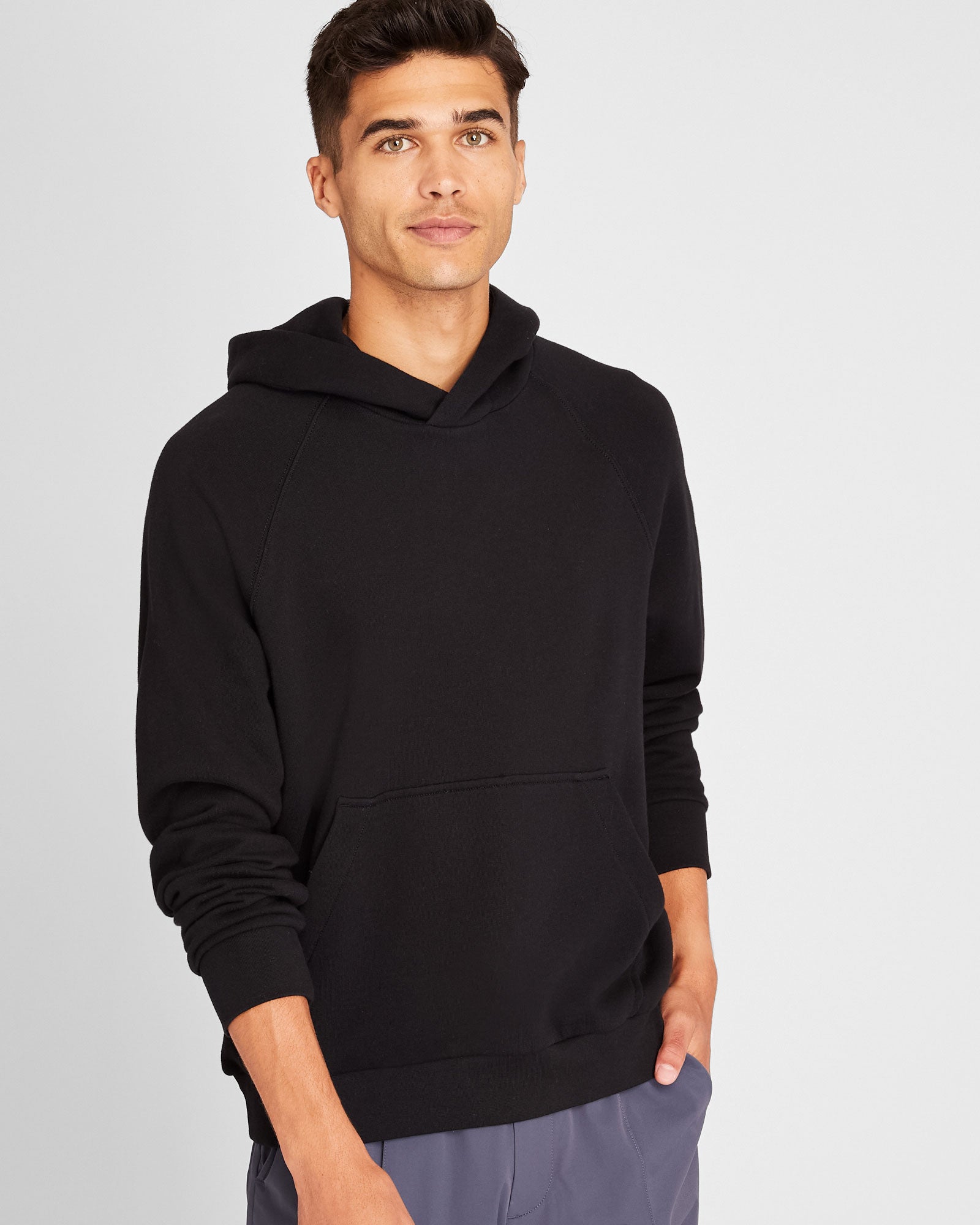 CLUB MONACO - Chandail à capuche en tissu éponge - Noir