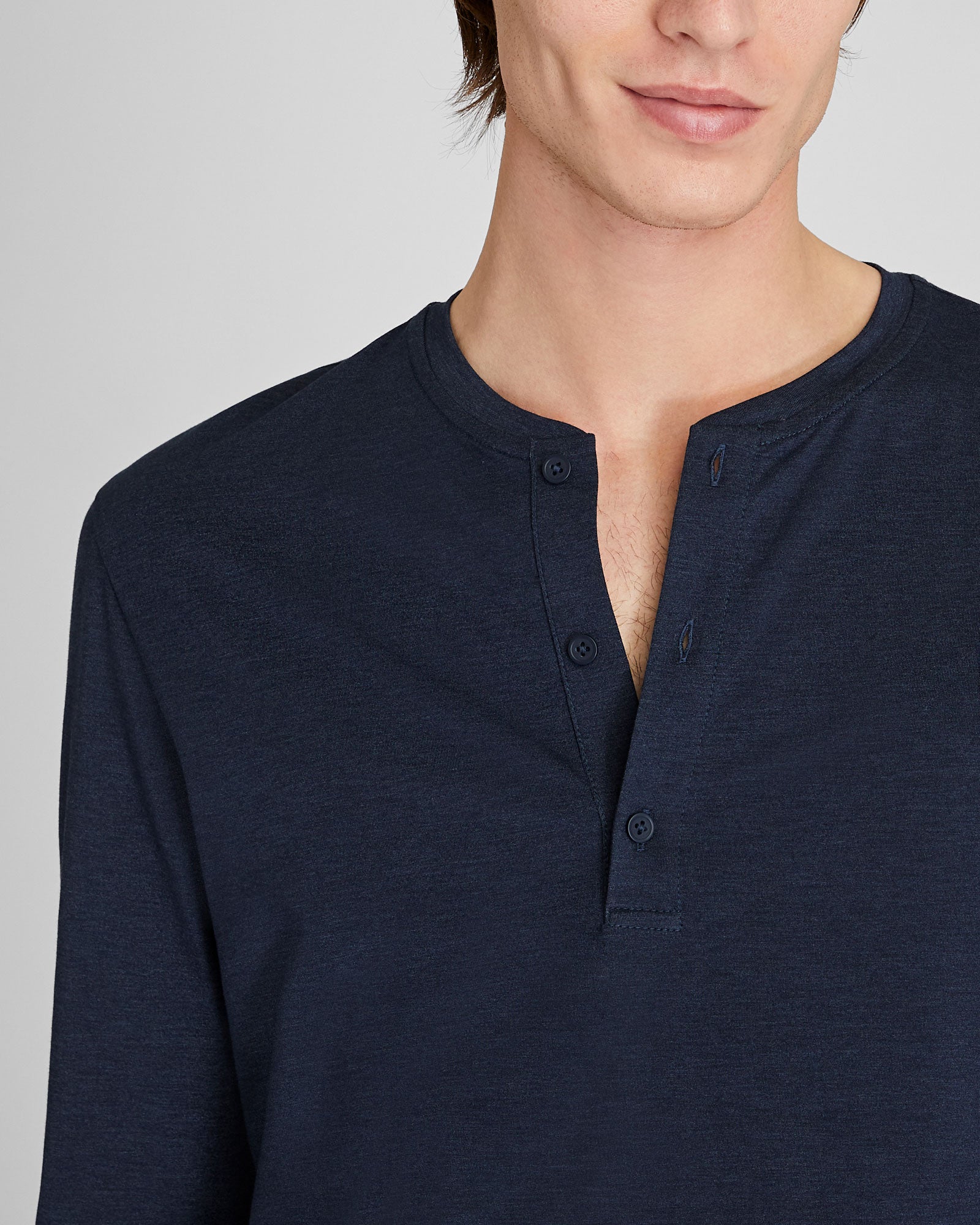 CLUB MONACO - Long Sleeve Tech Henley - Navy
