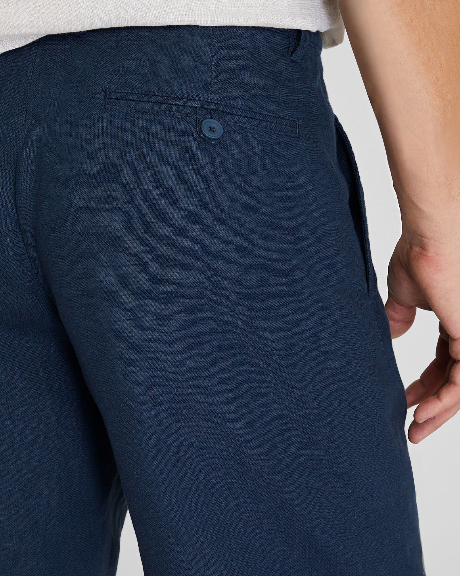 CLUB MONACO - Short en lin plissé - Base navale
