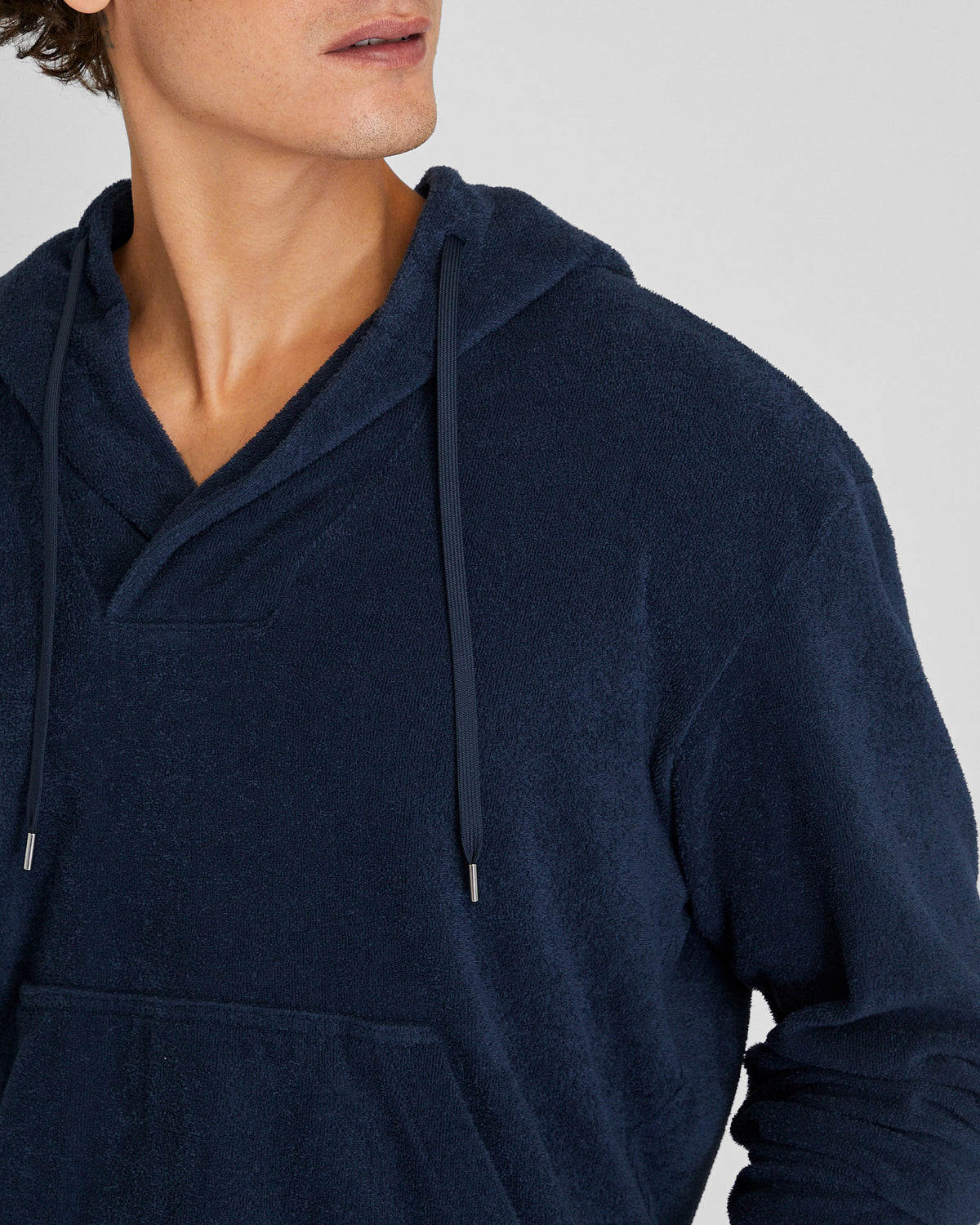 Club Monaco - Chandail à capuchon tissu bouclette - Marine
