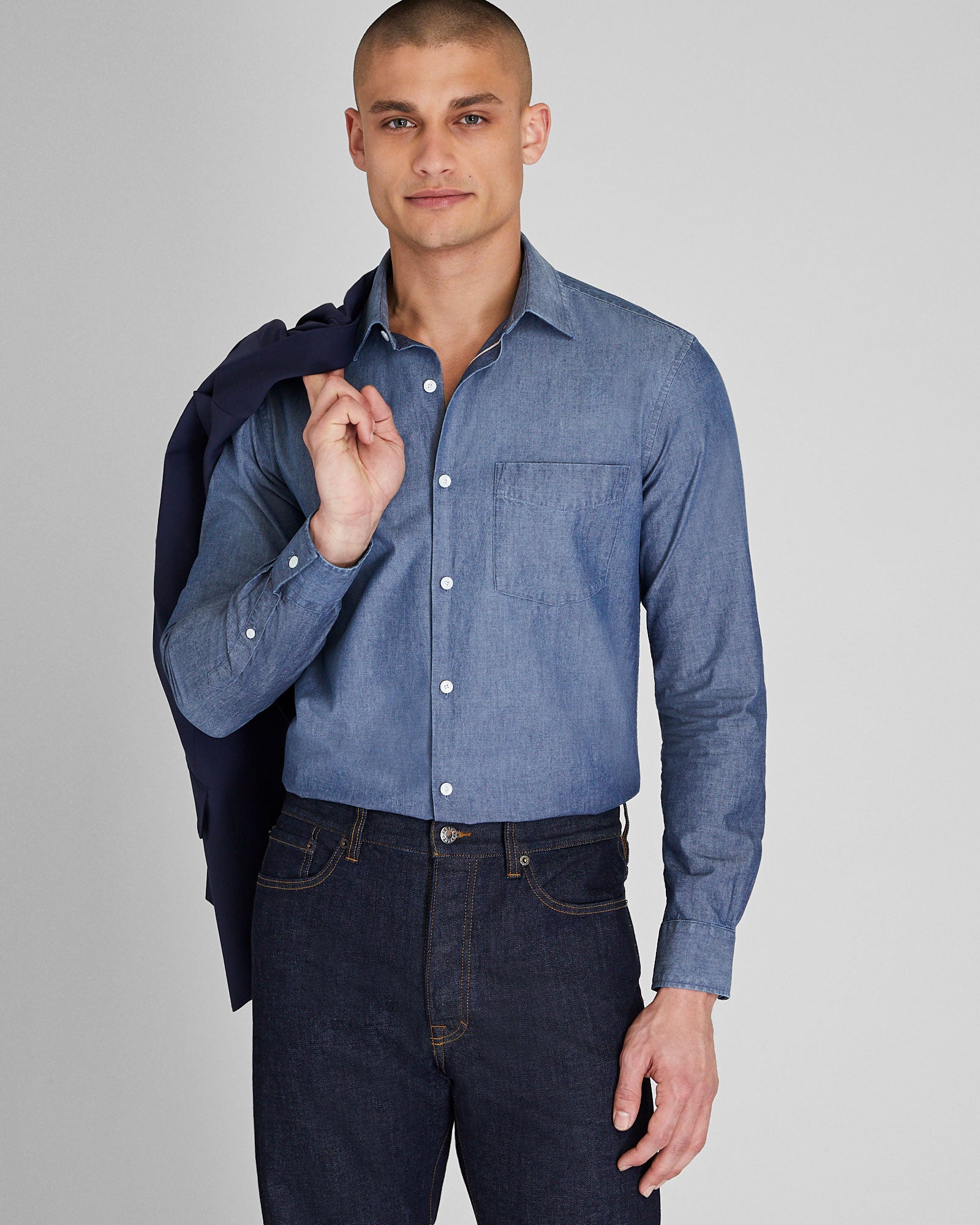 CLUB MONACO - Chemise en chambray japonais - Bleu moyen