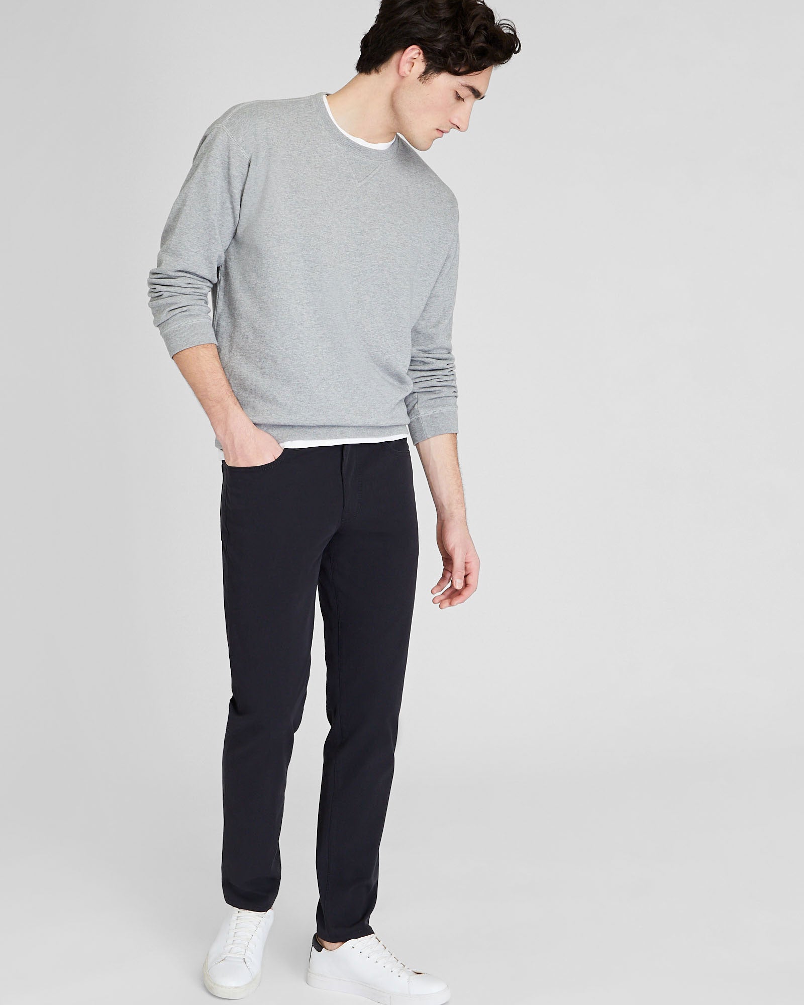 CLUB MONACO - Relaxed Crew Sweatshirt - Grey