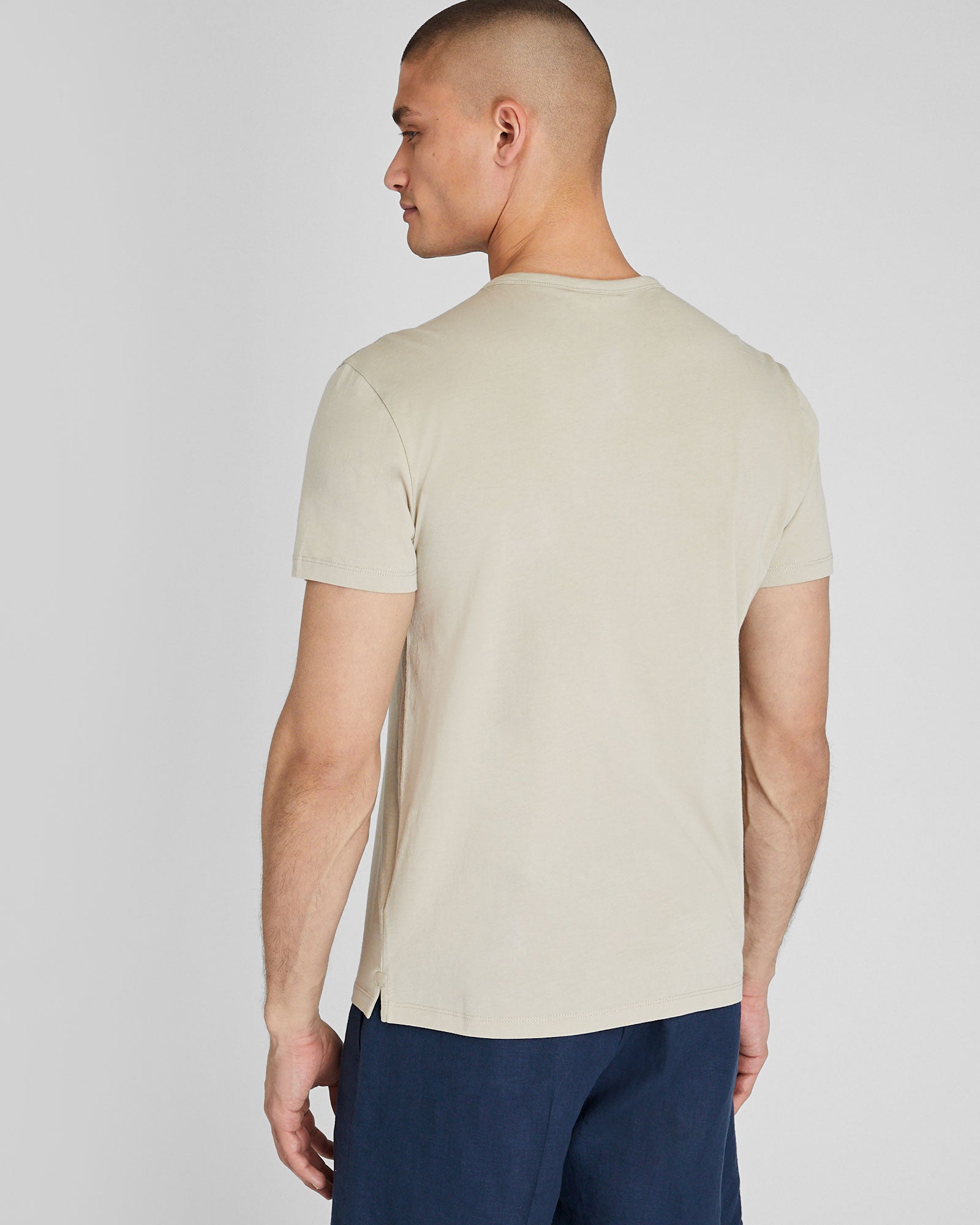 CLUB MONACO - T-shirt japonais ultraléger - Kaki