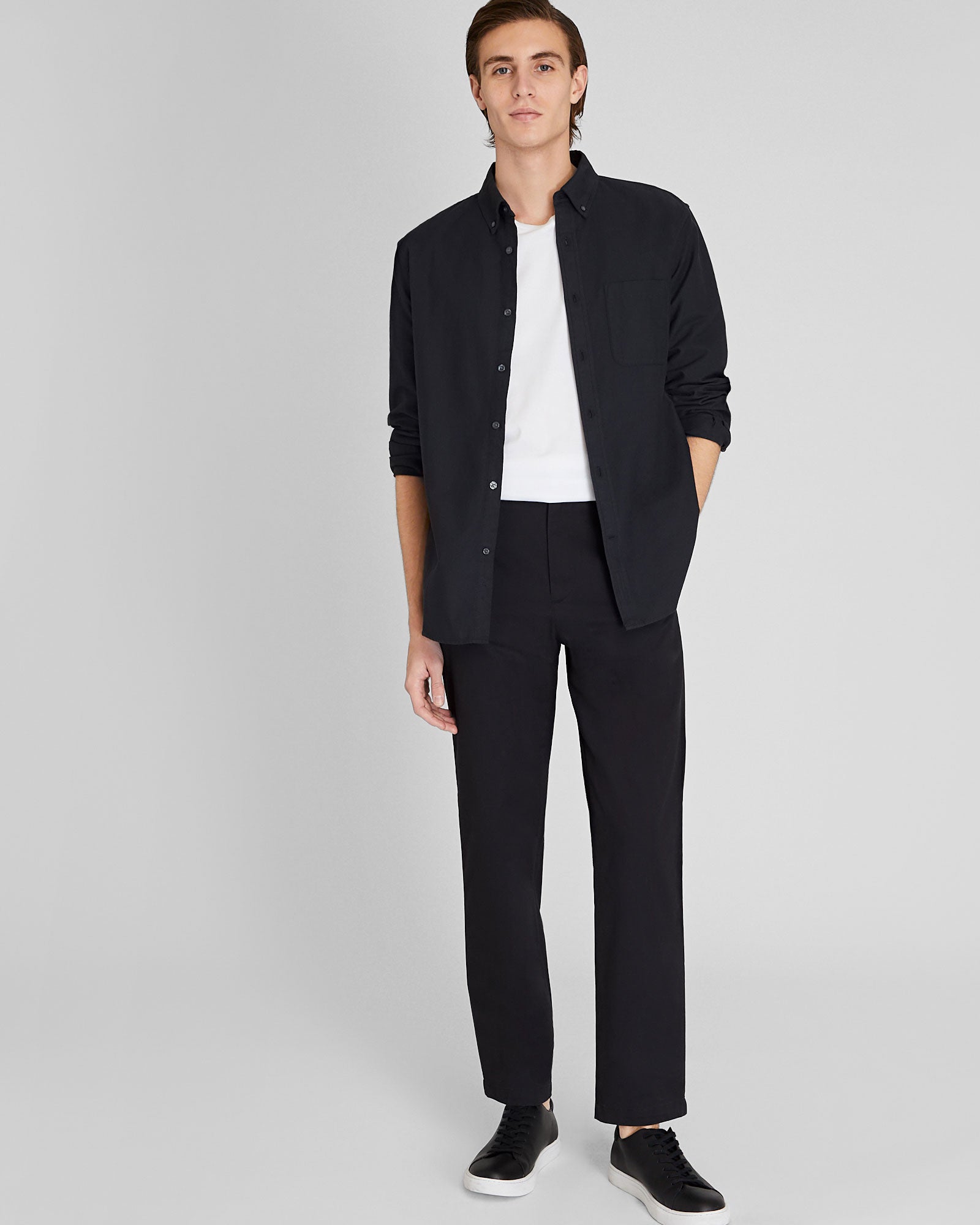 CLUB MONACO - Chino à jambe droite Logan - Noir