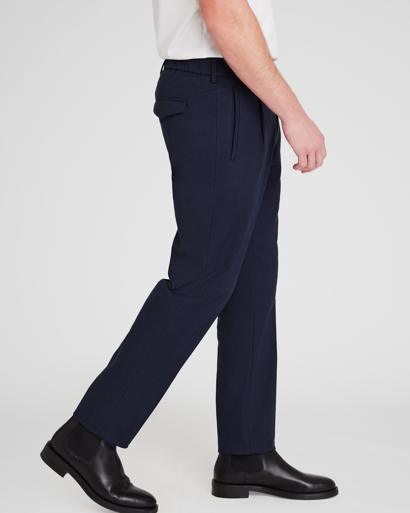 CLUB MONACO - Pantalon élastiqué à texture hybride - Marine