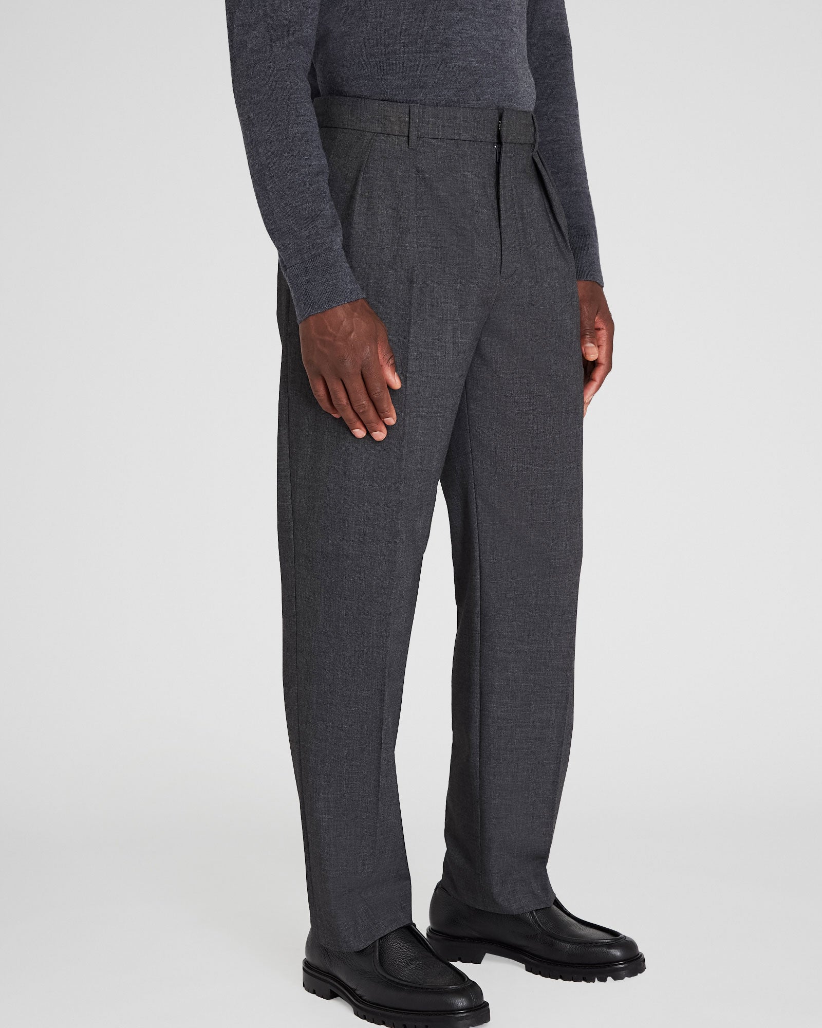 CLUB MONACO - Pleated Wool Blend Trouser - Stripe - Ivory