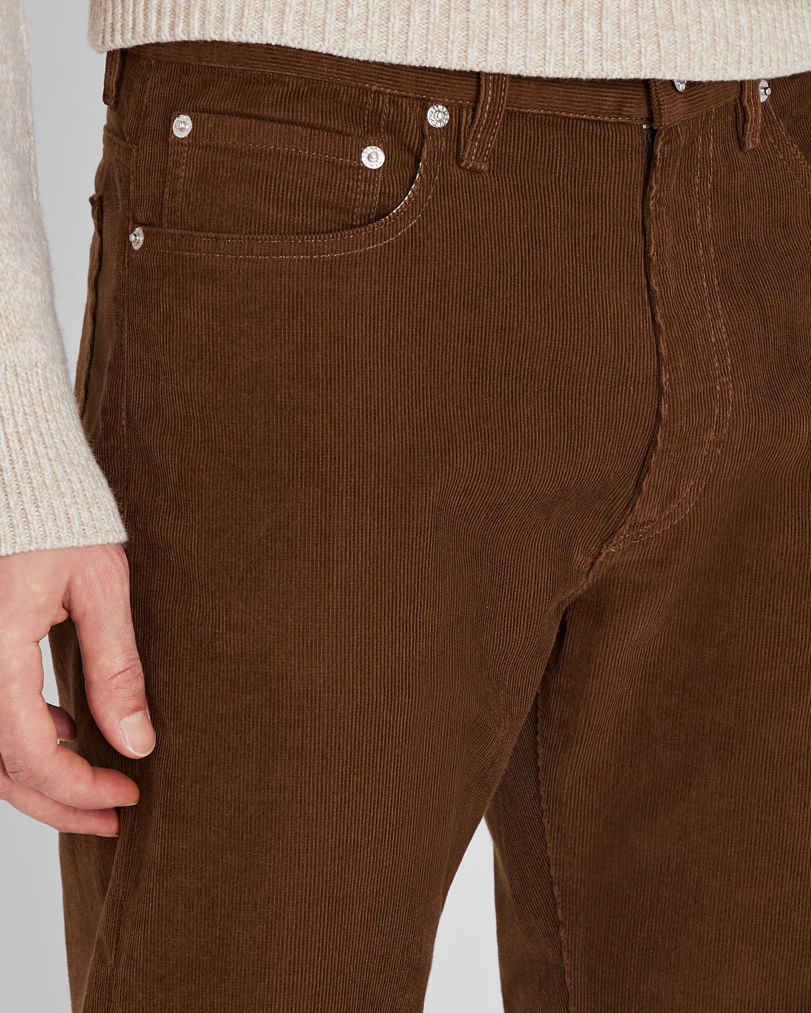 CLUB MONACO - Pantalon droit à 5 poches en velours côtelé - Tanné