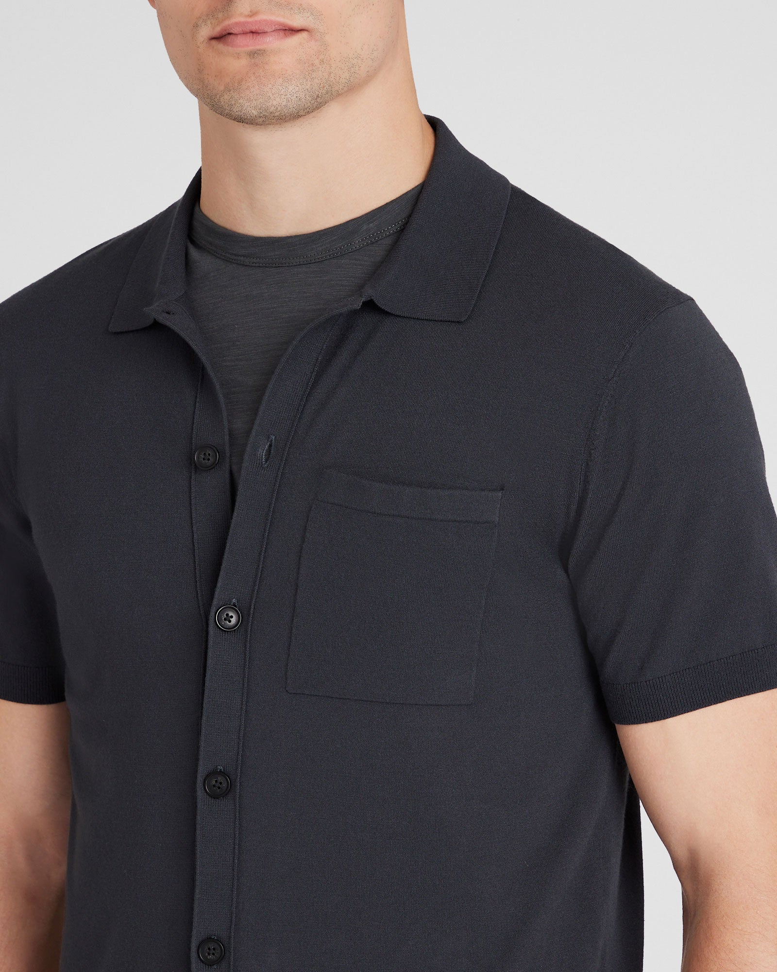 CLUB MONACO - Chemise technique à manches courtes et boutons - Charbon noir