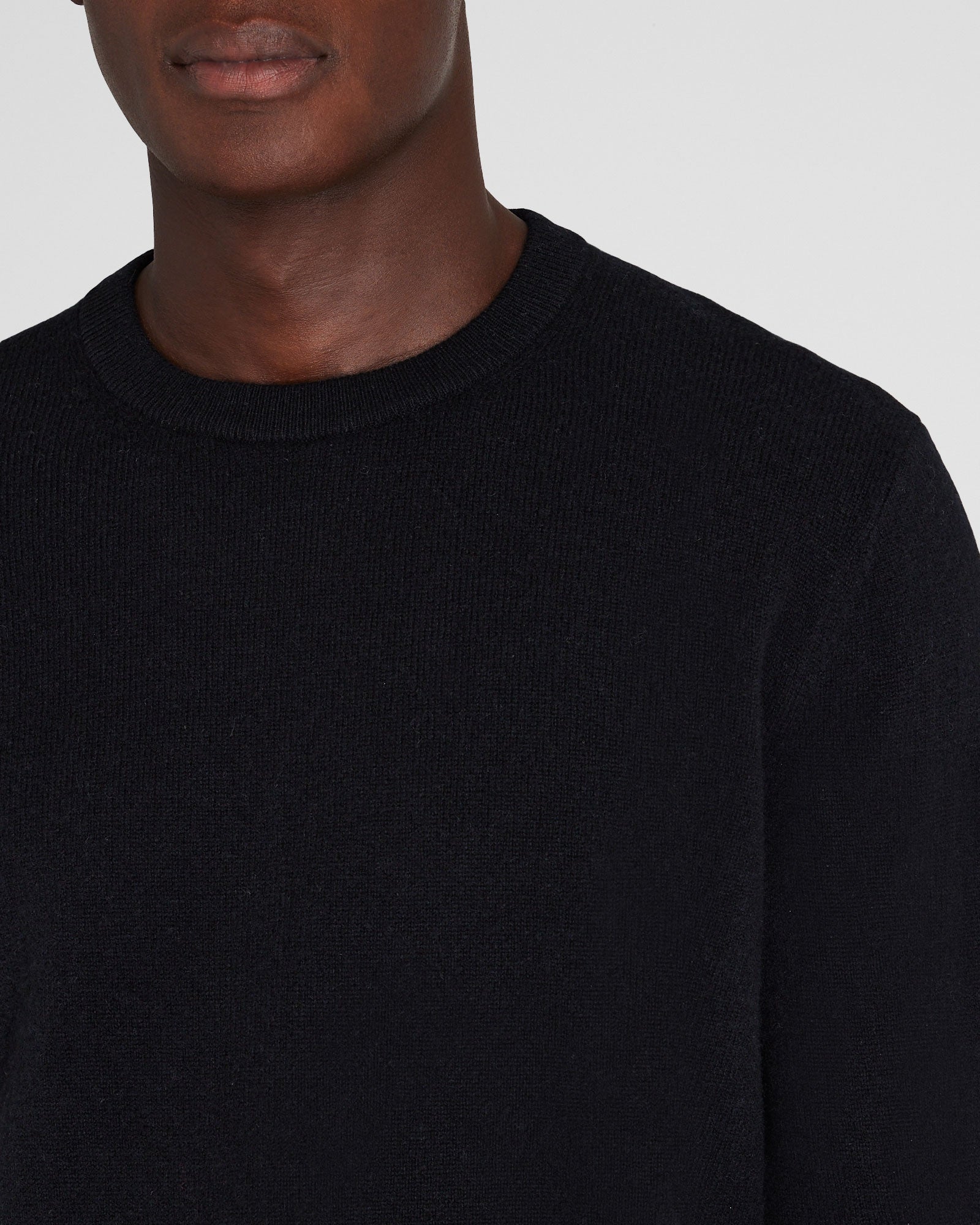 CLUB MONACO - Chandail en cachemire léger - Noir